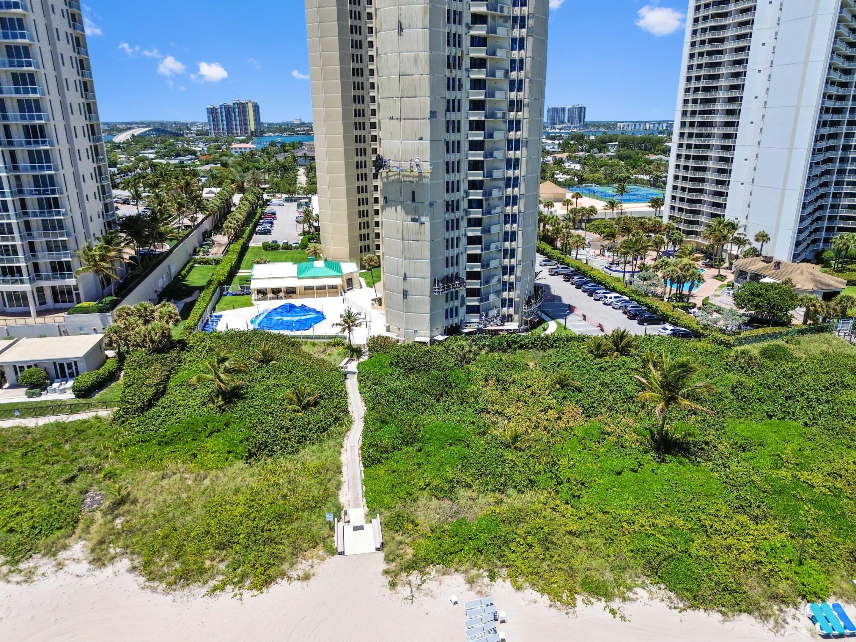PHOENIX TOWERS - Residential