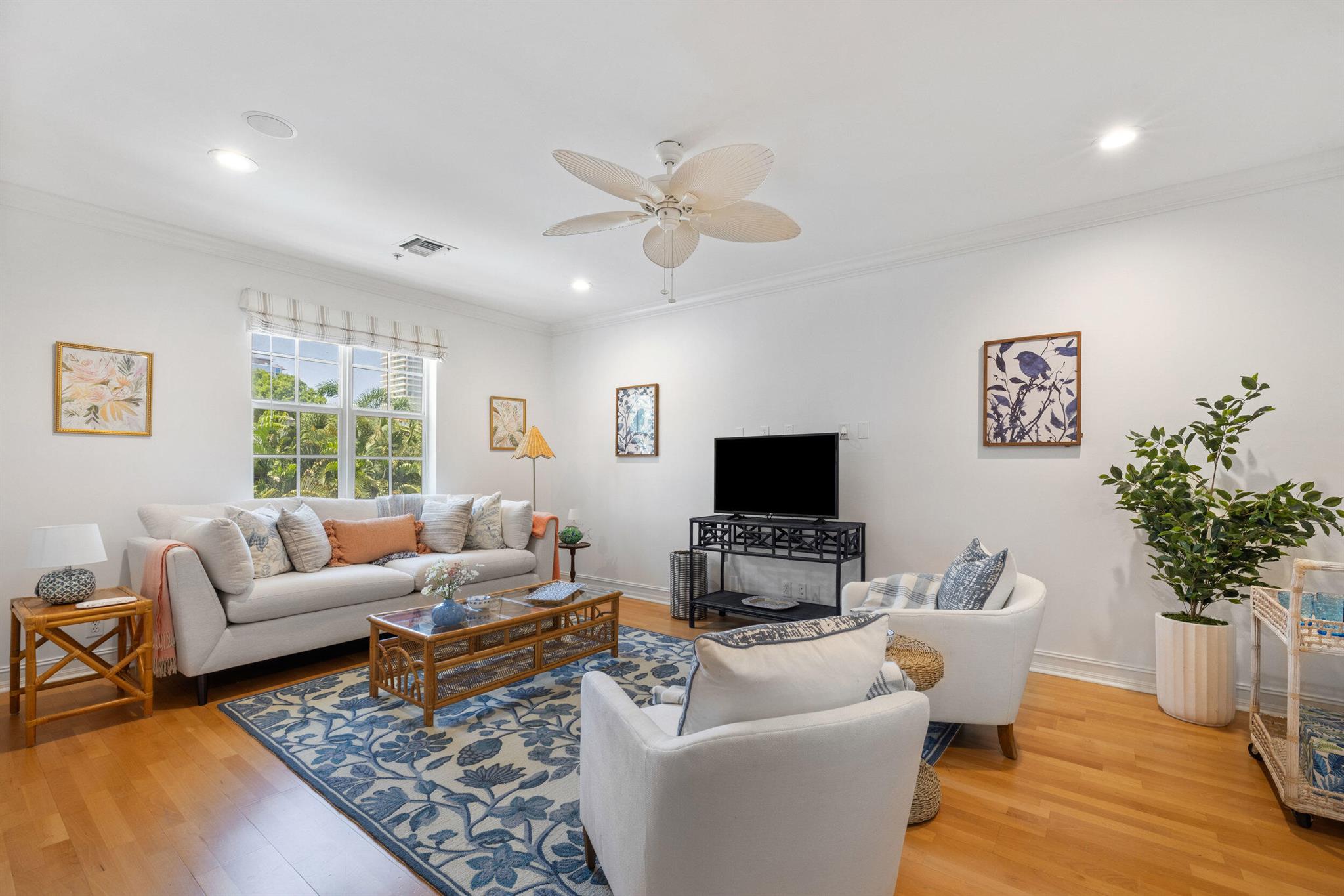 326 Tuxedo Lane
