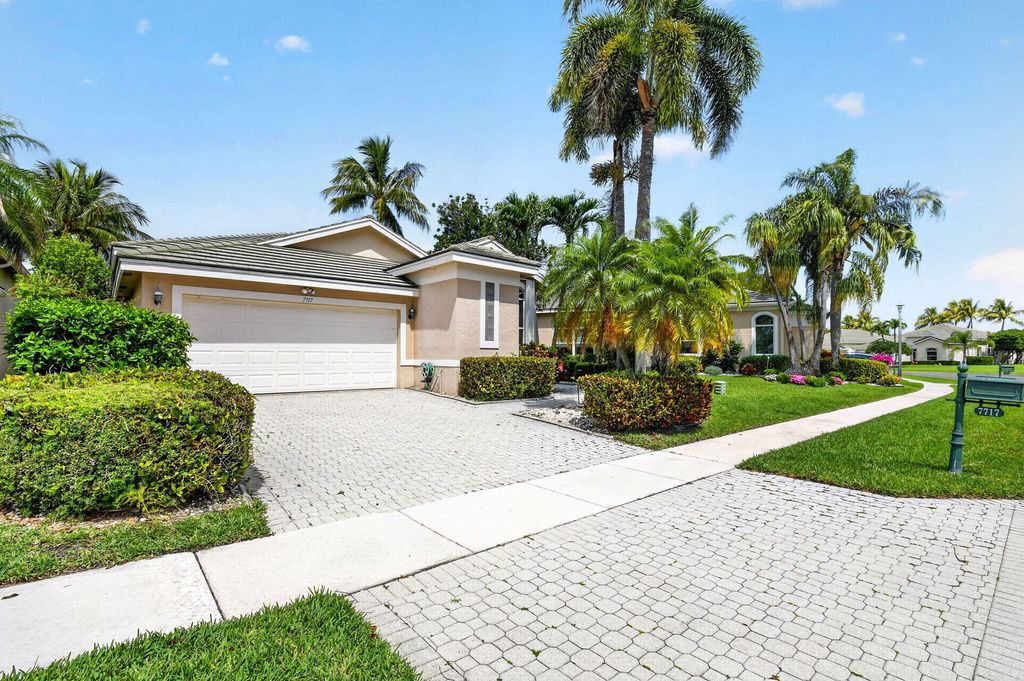 Photo of 7717 Rockford Road, Boynton Beach, FL 33472 (MLS # B26018619)