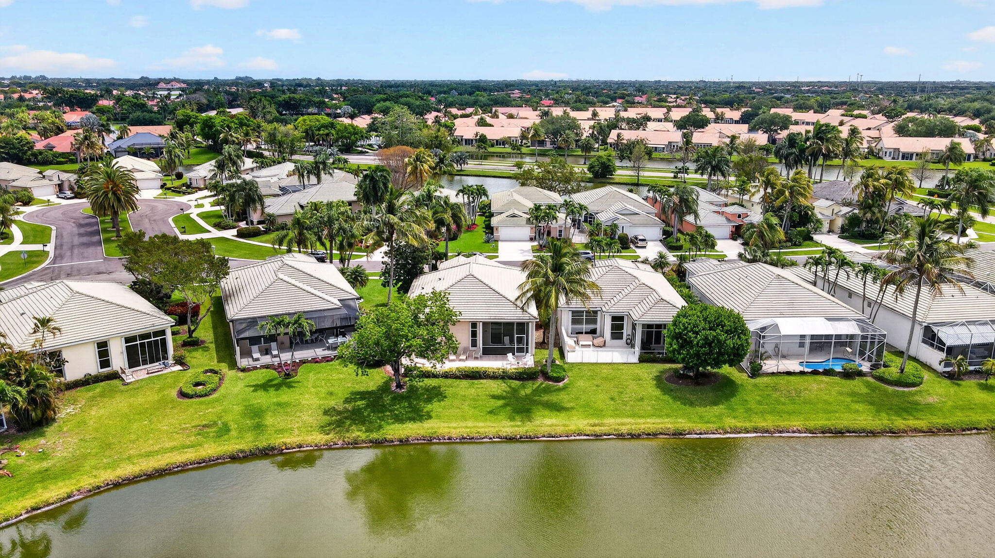 ABERDEEN 16 - Residential