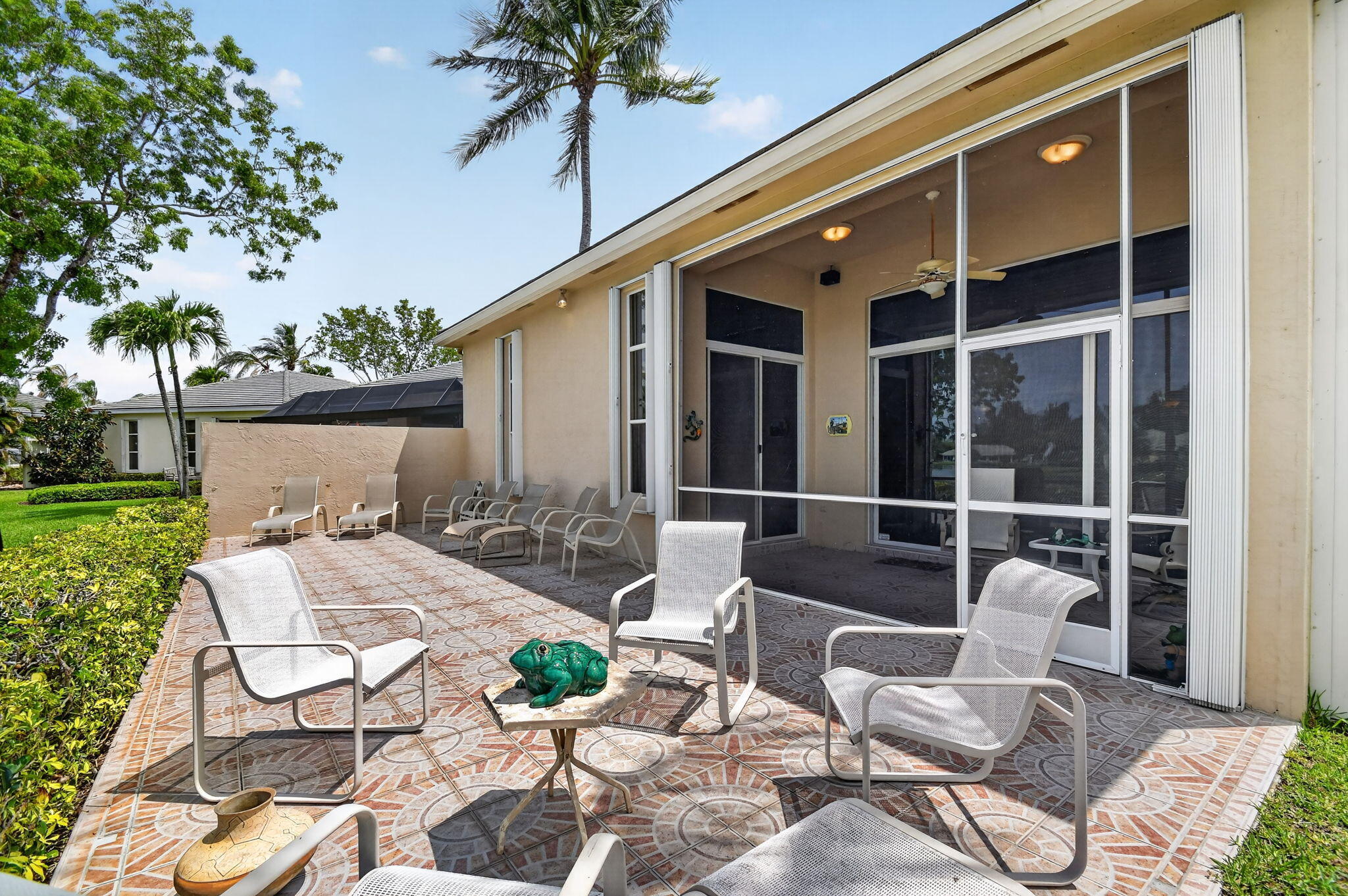 ABERDEEN 16 - Residential