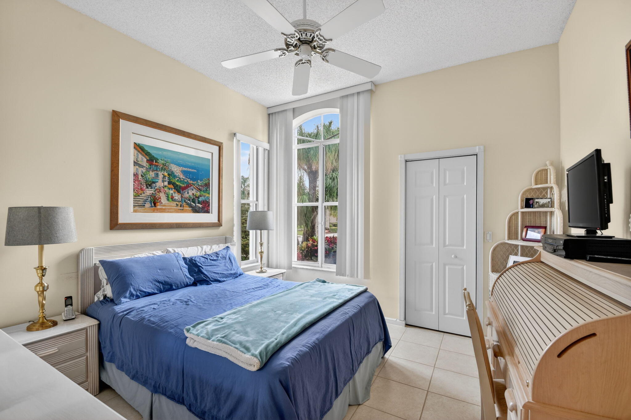 ABERDEEN 16 - Residential