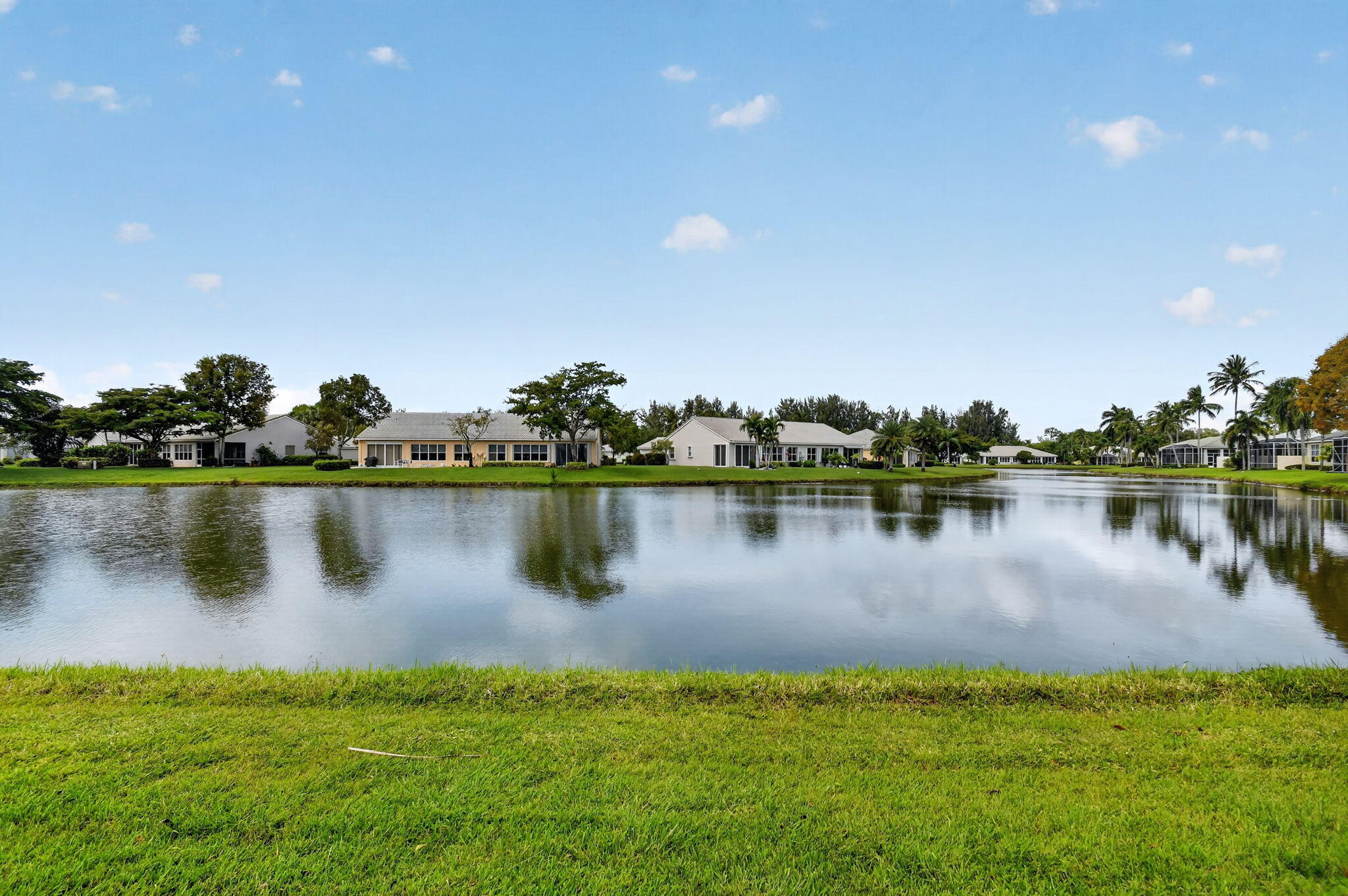 ABERDEEN 16 - Residential