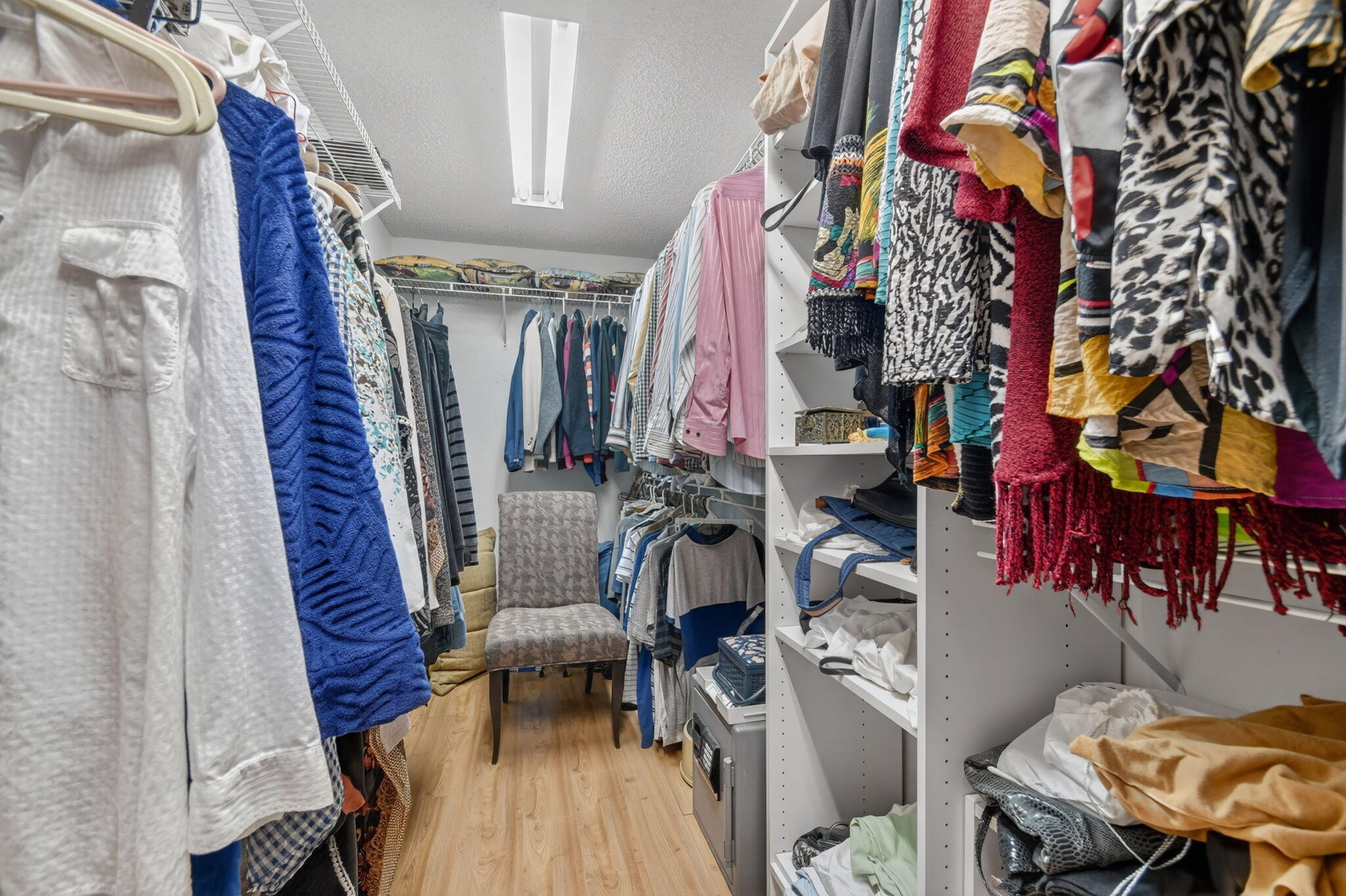 ABERDEEN 16 - Residential