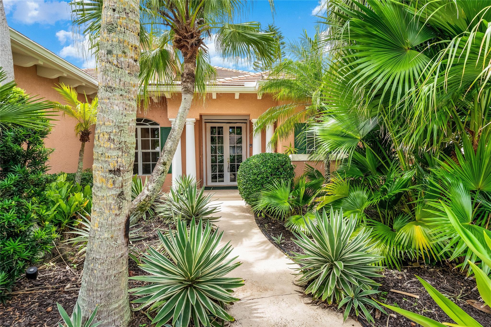 Best priced Home in Bermuda Club! Beautiful wood floors in main living areas, Carpeted bedrooms, Custom Crown Molding, Chair Rail and Wainscot display quality construction, Formal dining room with tray ceiling & chandelier. Three full baths plus a guest 1/2 bath. In addition to 3 bedrooms an office is adjacent to the Family rm. Enclosed Porch adjacent to screened pool with private lush setting, landscaped to perfection. Full two car carage. One block to clubhouse with pool, and exercise equipment. You will love this Very solid built home and community !Take a Closer Look!