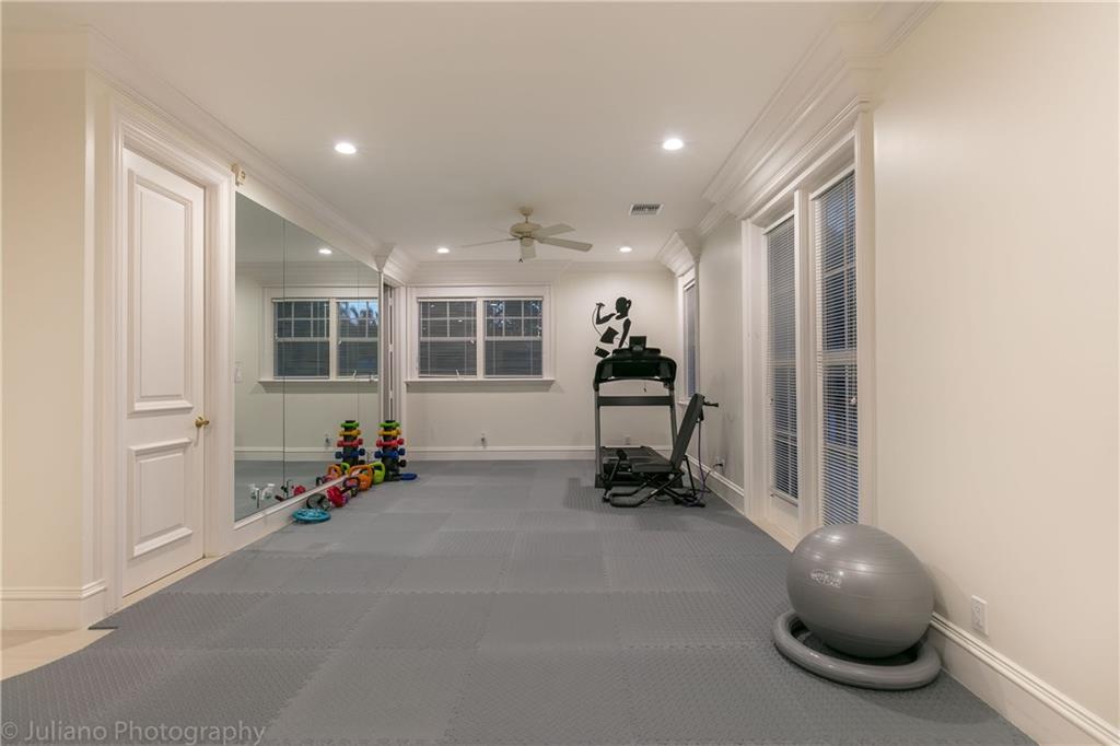 Royal Palm Yacht & Countr - Residential