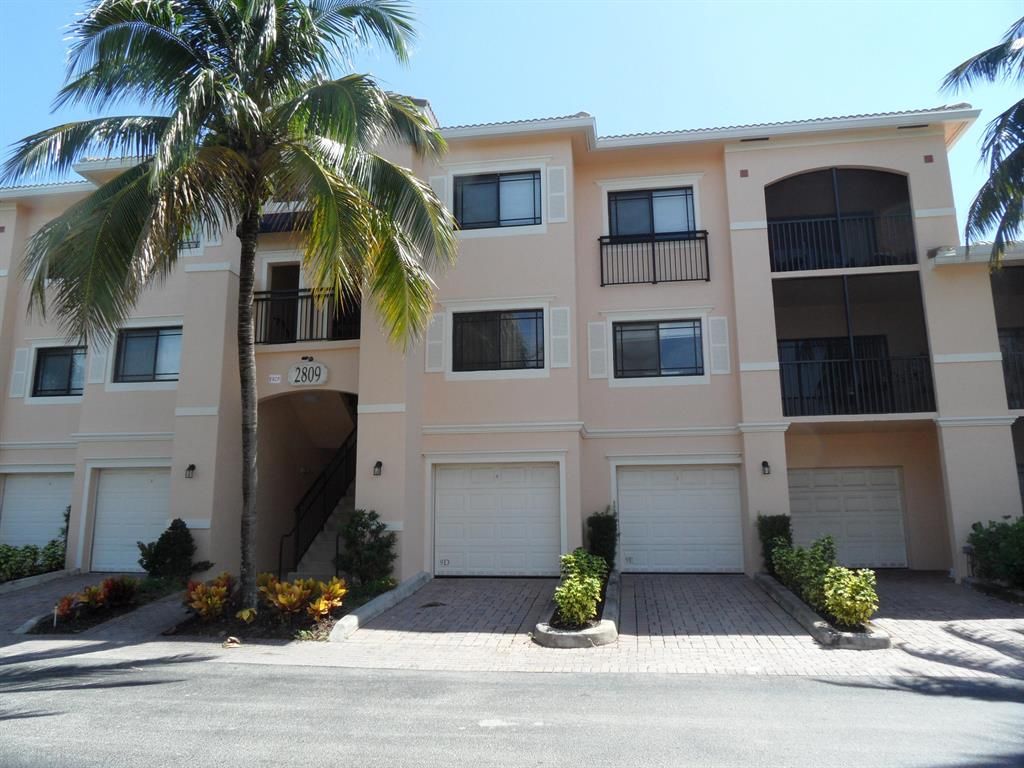 Photo of 2809 Amalei Drive #304, Palm Beach Gardens, FL 33410 (MLS # R10746182)