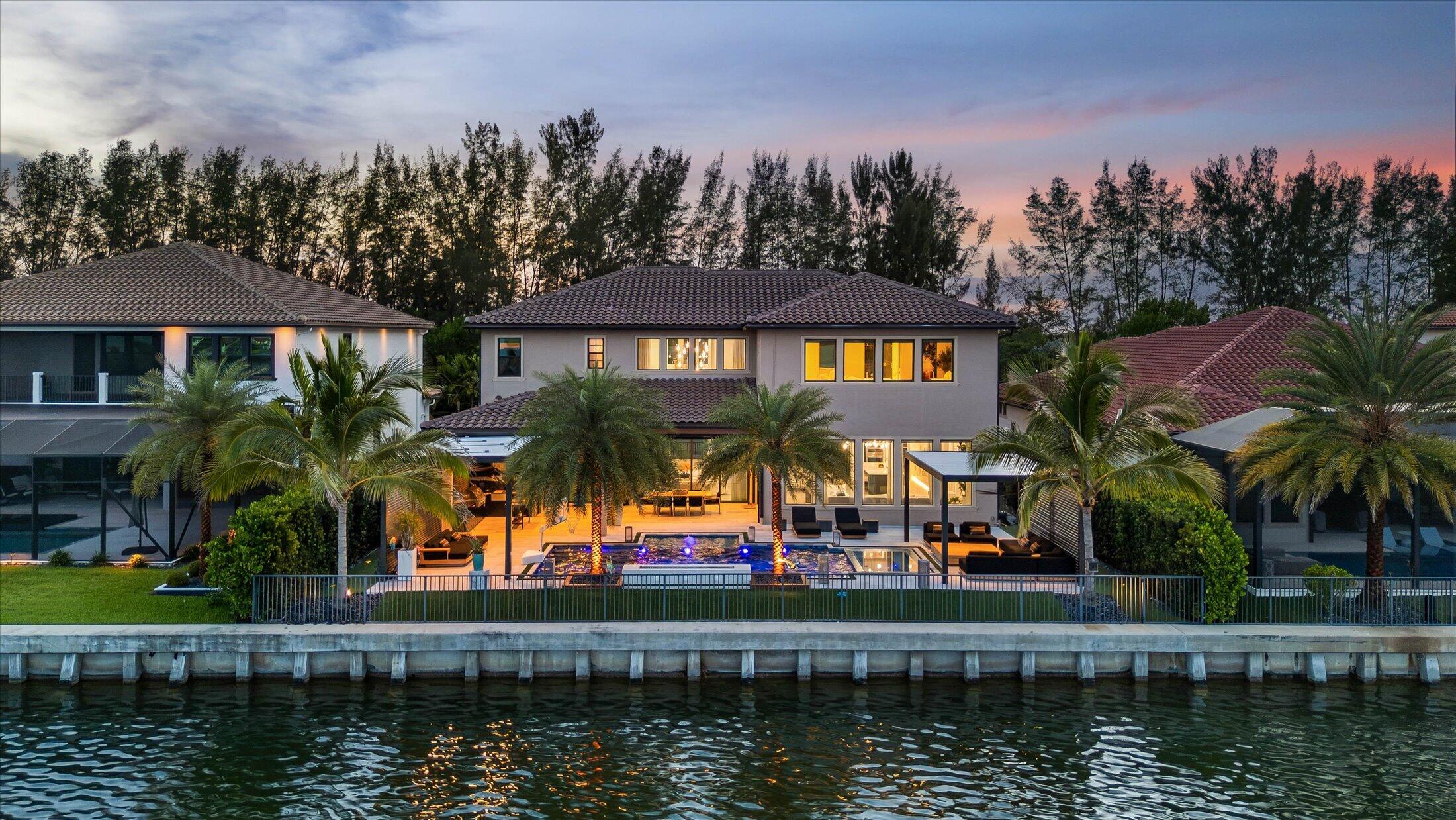 8590 W PARKLAND BAY Trail