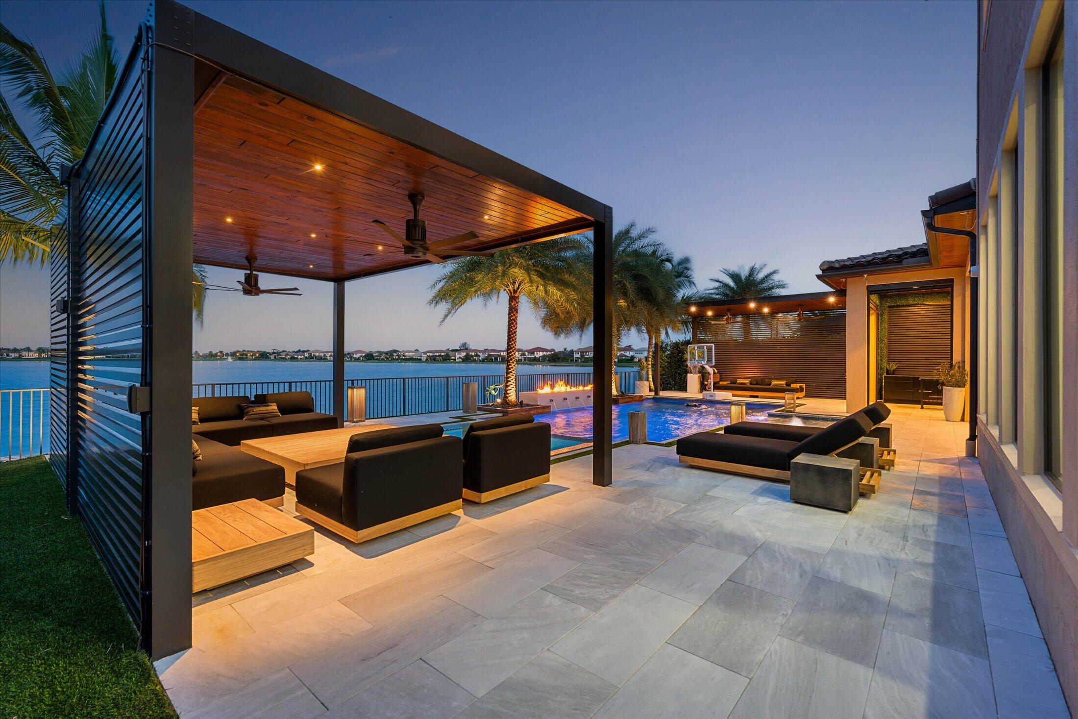 8590 W PARKLAND BAY Trail