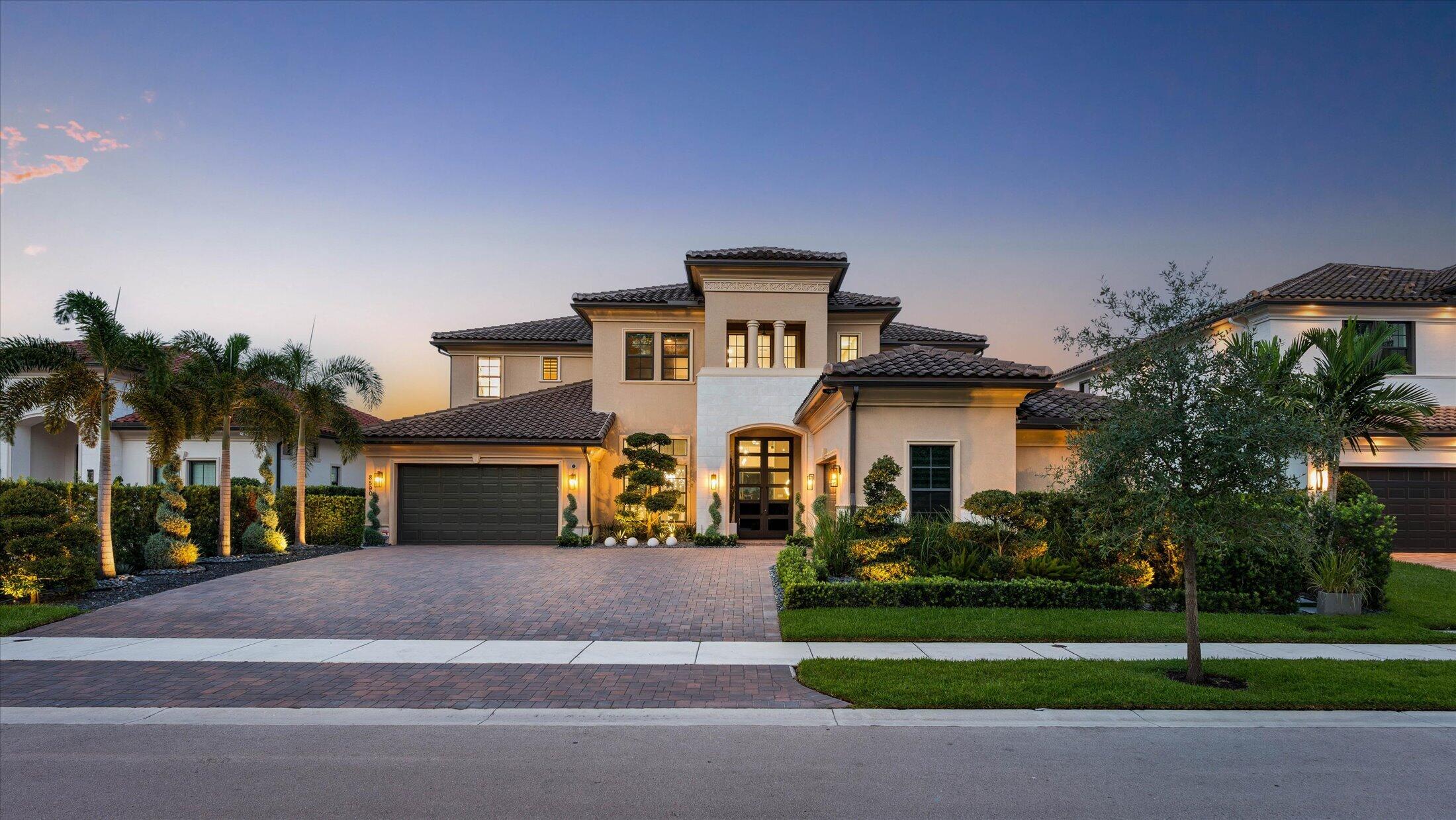 8590 W PARKLAND BAY Trail