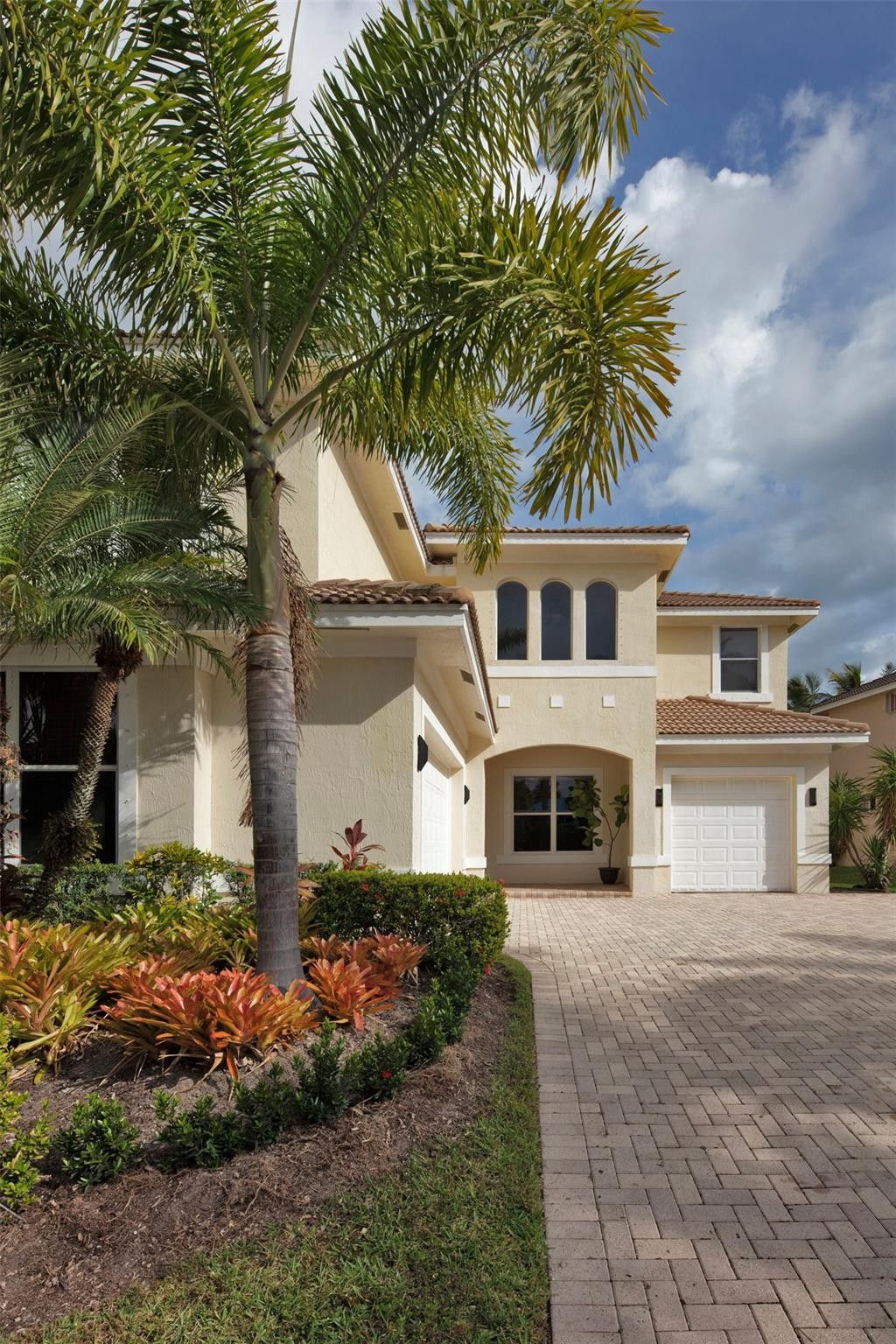 Photo of 1819 Mariners Lane, Weston, FL 33327 (MLS # F10475541)