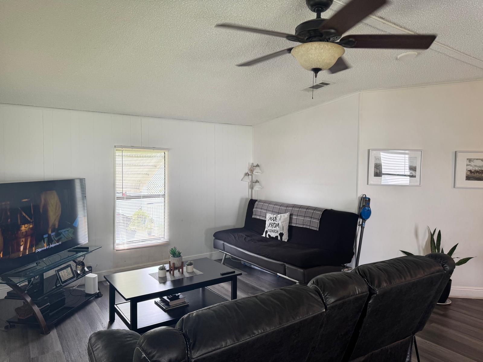 6059 Palm Harbour Drive
