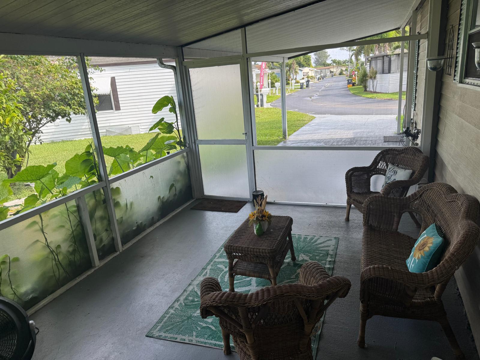 Palm Breezes Club - Residential