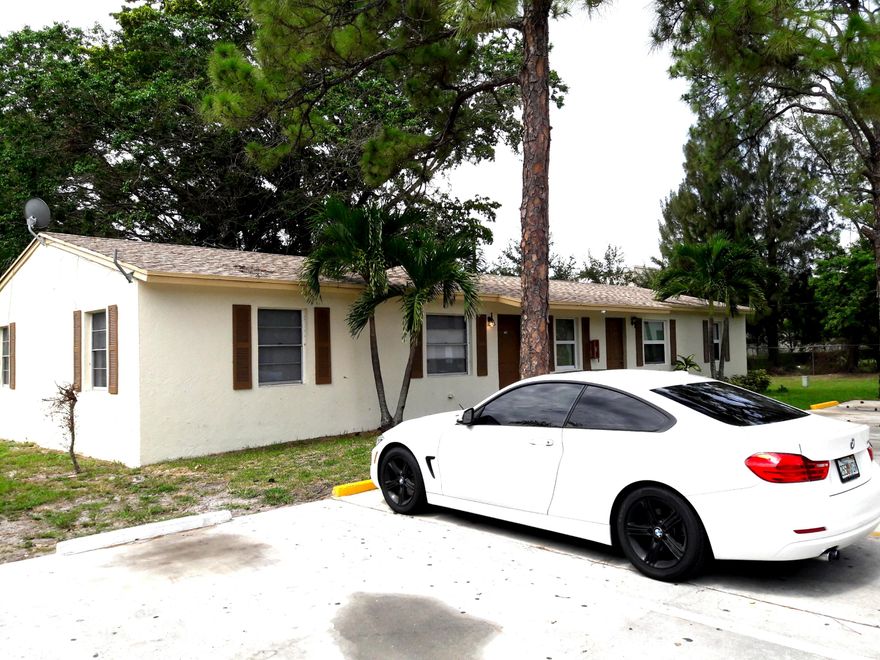 Great Investment,Property rented for $1,250 per month and with a one year lease. $1,250 Security Deposit. Association fee is $200 Month and includes insurance on the building per seller. Start making money from day one.
Property will go fast, bring your highest and best offer due by June 5th 2017.