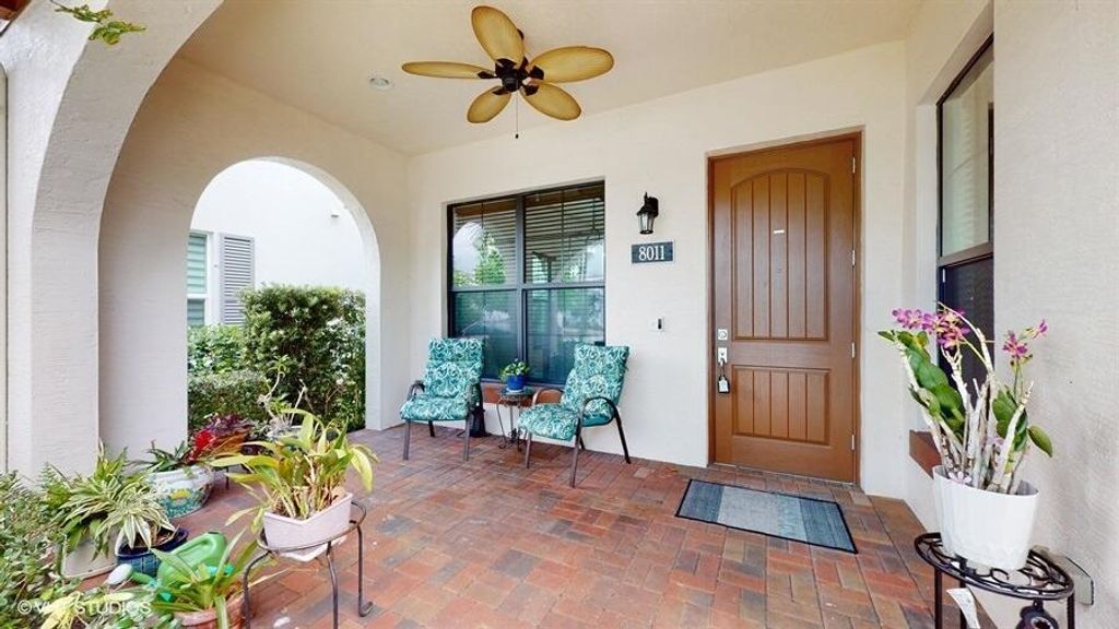 Photo of 8011 Hobbes Way, Palm Beach Gardens, FL 33418 (MLS # R10901704)