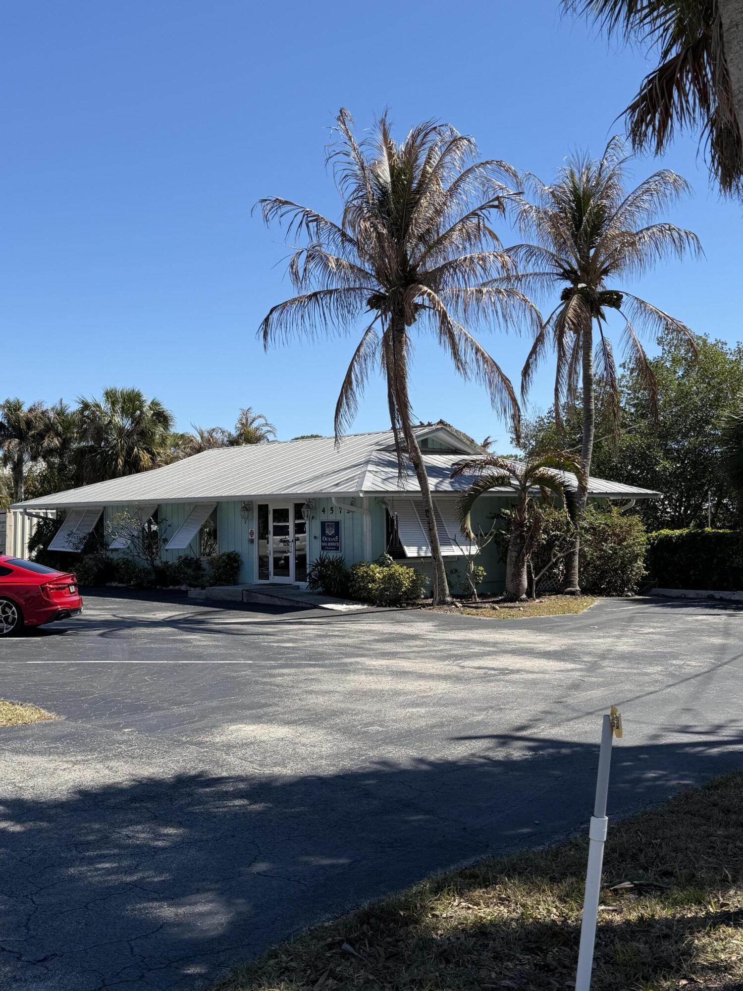 4575 SE Dixie Highway