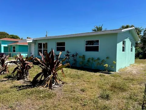 2650 NW 2nd Street, Boynton Beach, FL MLS: R11073874