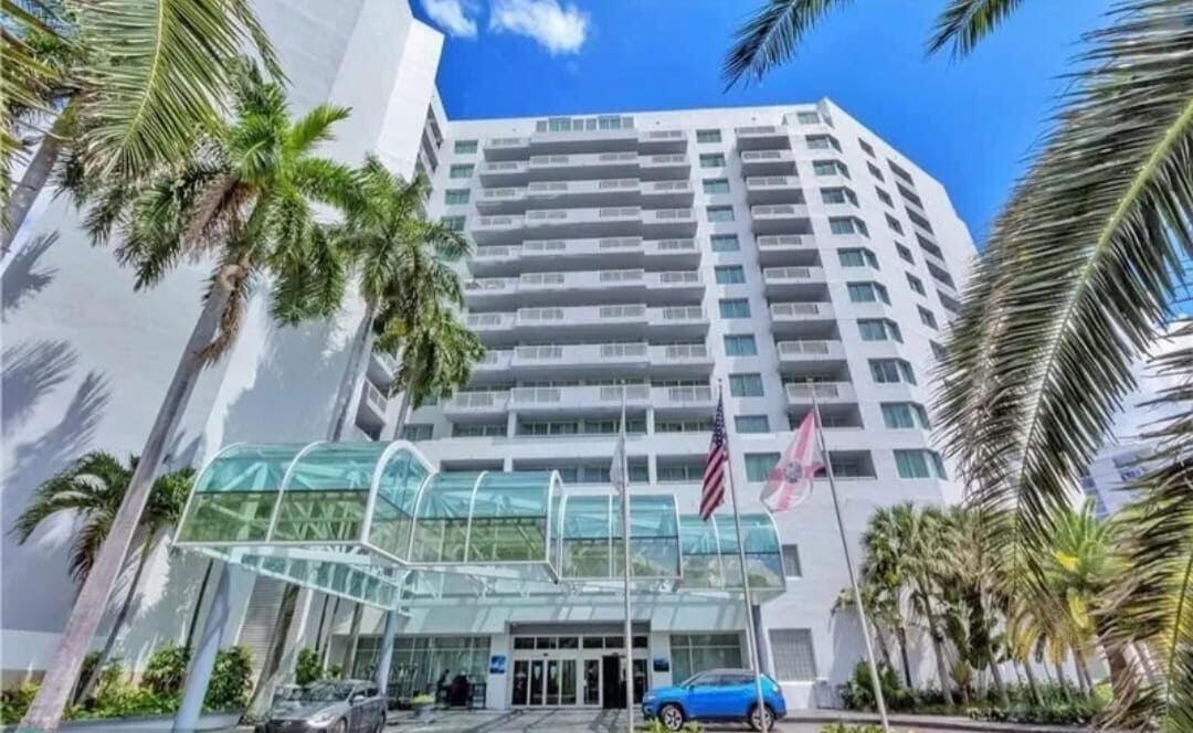 View photos, virtual tours, details... 2670 E Sunrise Boulevard 917