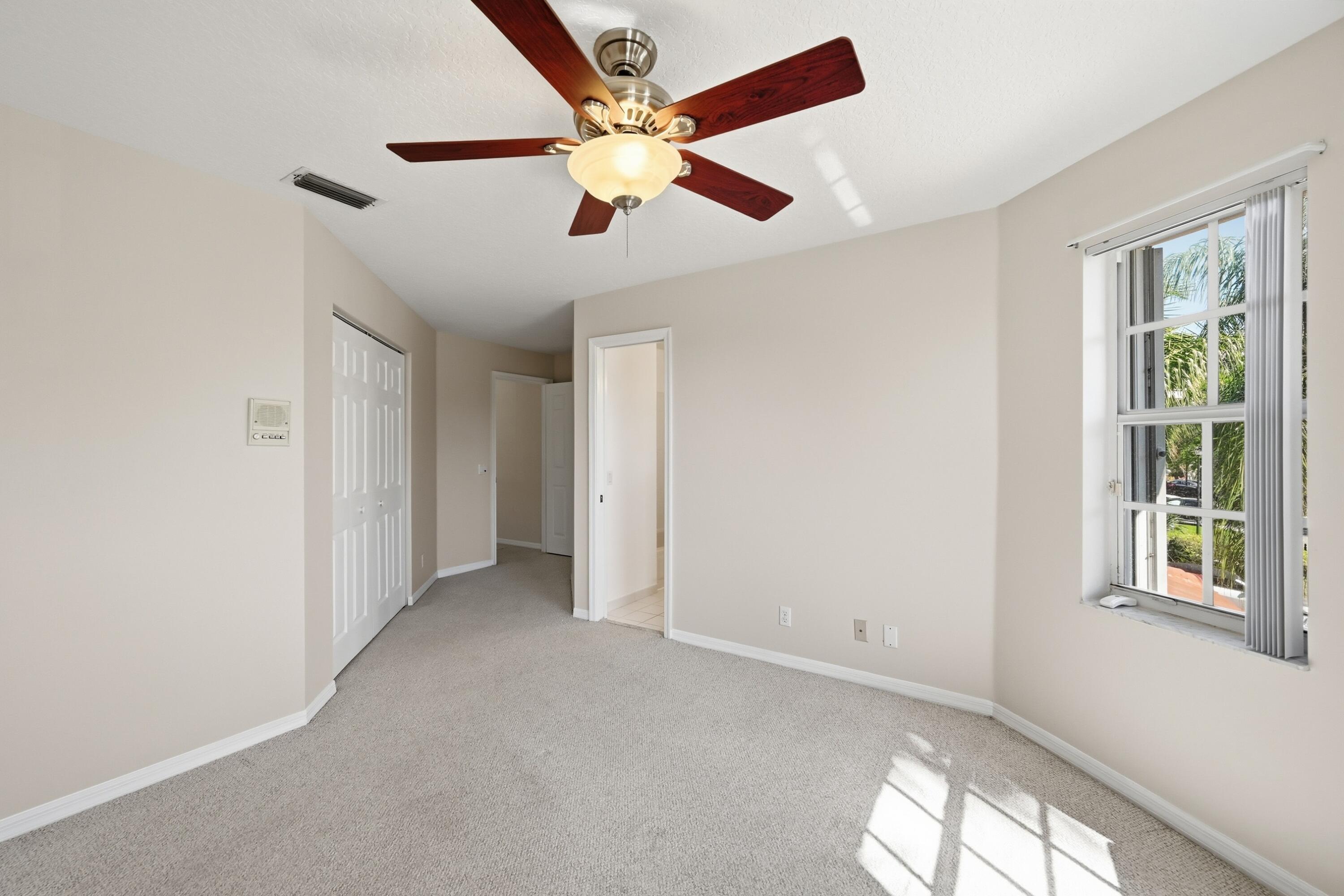 EAGLE TRACE / EAGLE LANDING - Residential