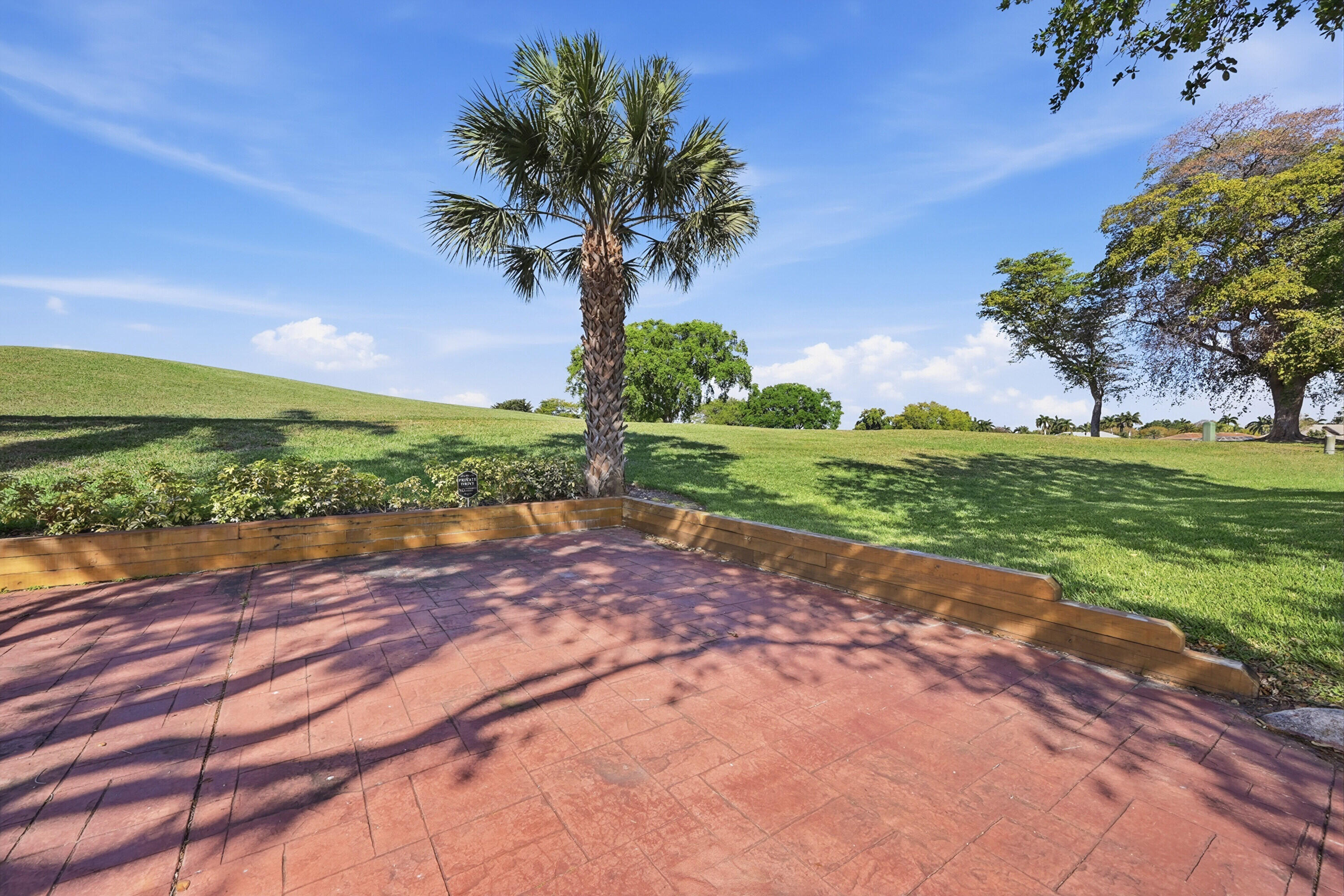 EAGLE TRACE / EAGLE LANDING - Residential