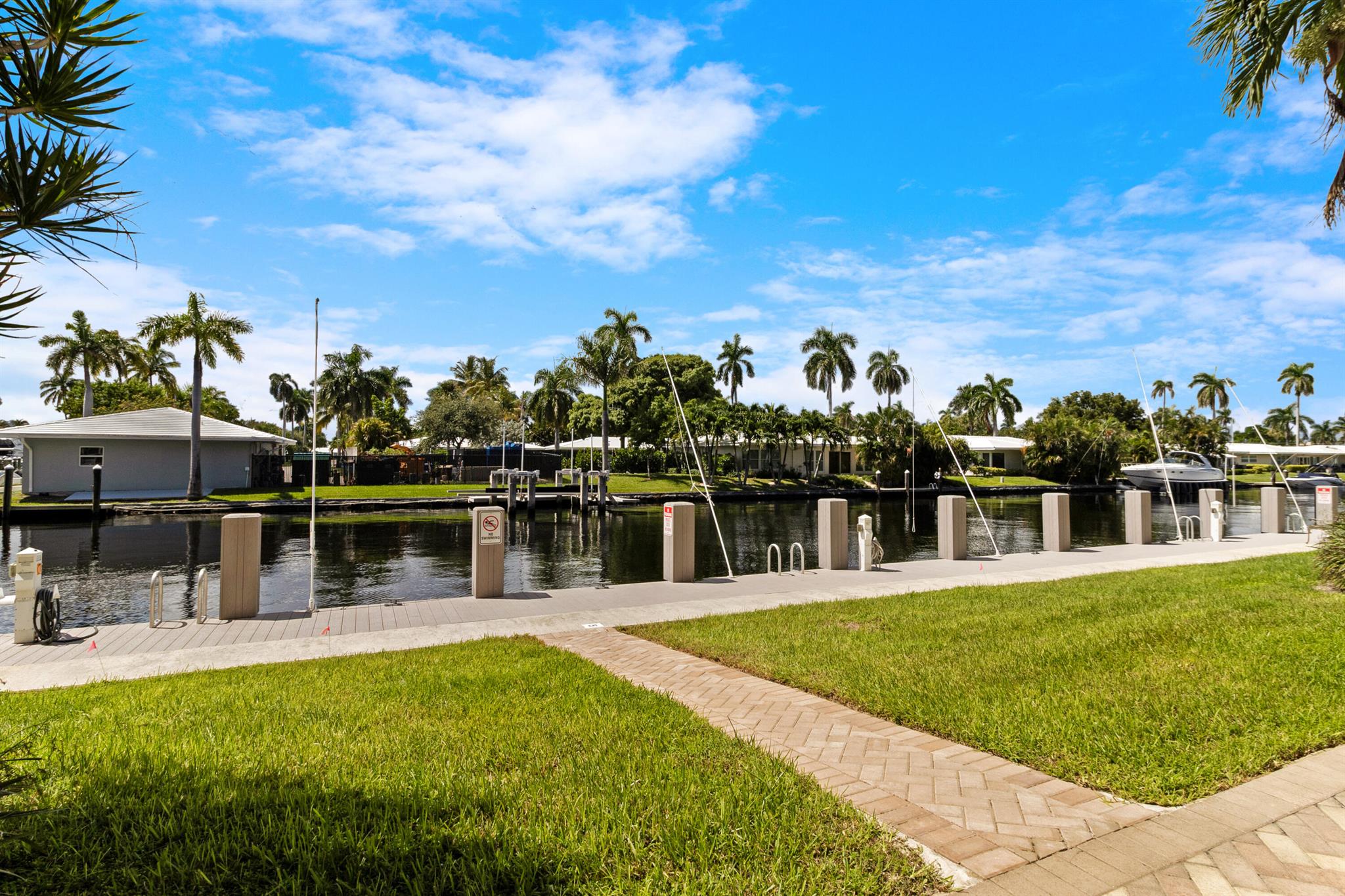 LEISURE GARDENS CONDO - Residential