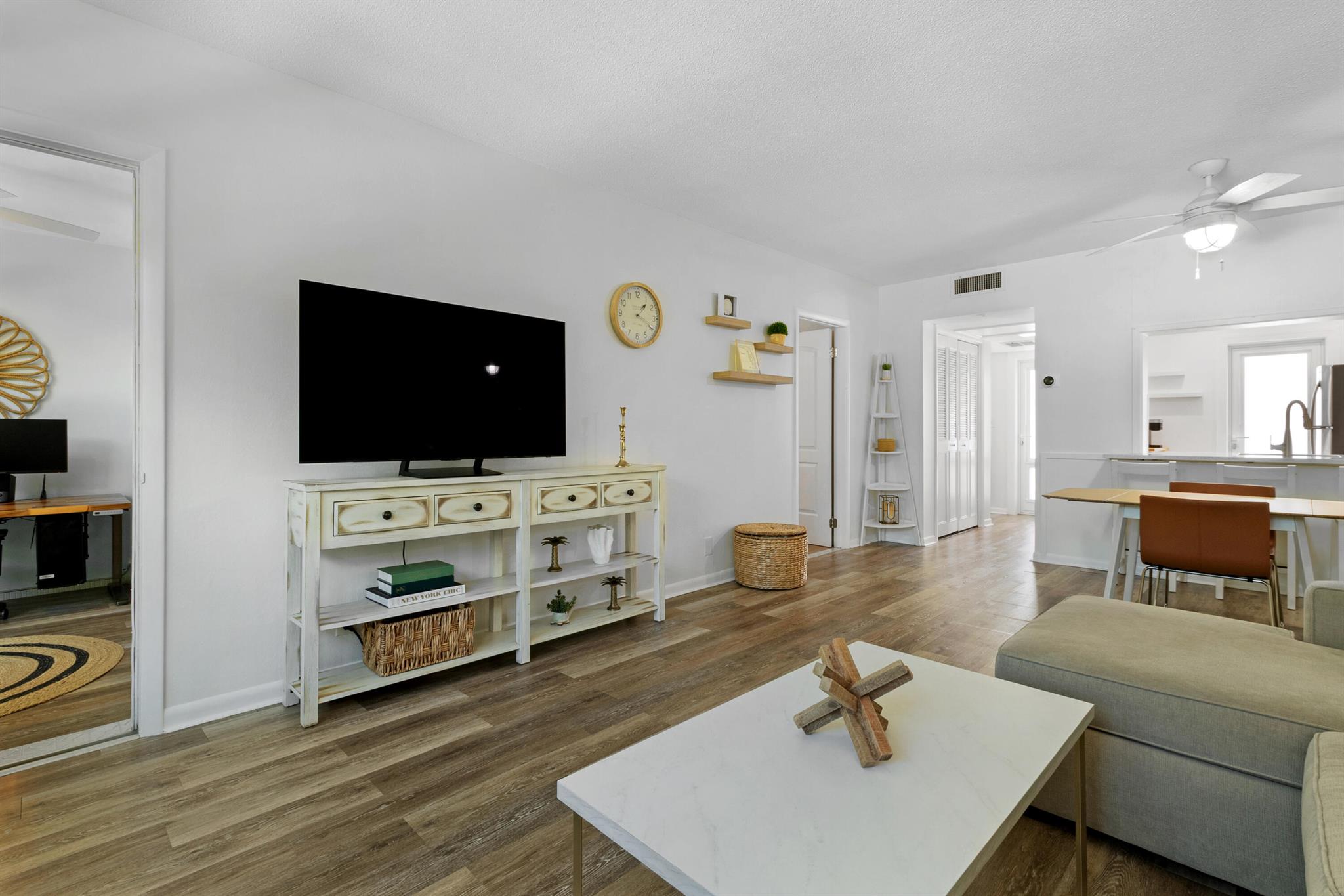 1481 S Ocean 208e
