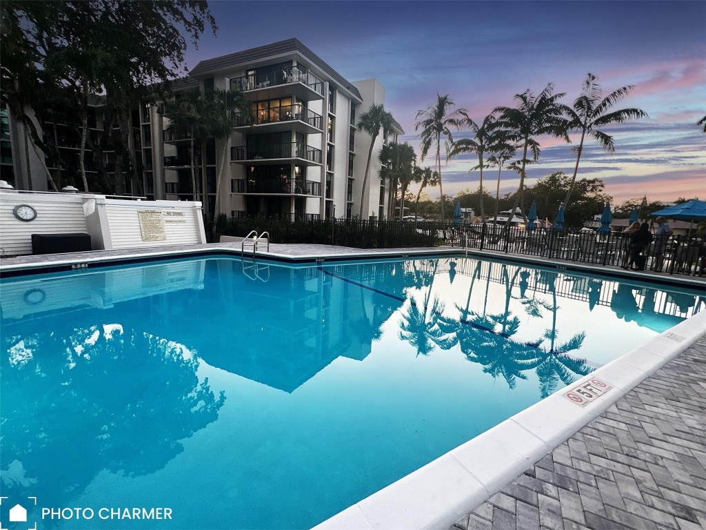 River Reach Condominium - Residential
