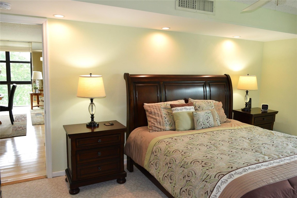 River Reach Condominium - Residential