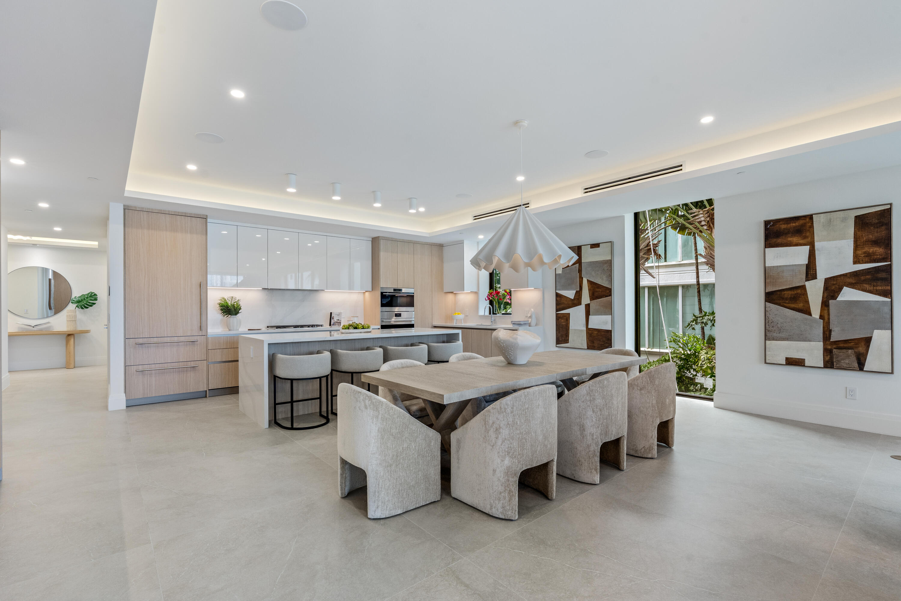 87 Isle Of Venice Drive 202s