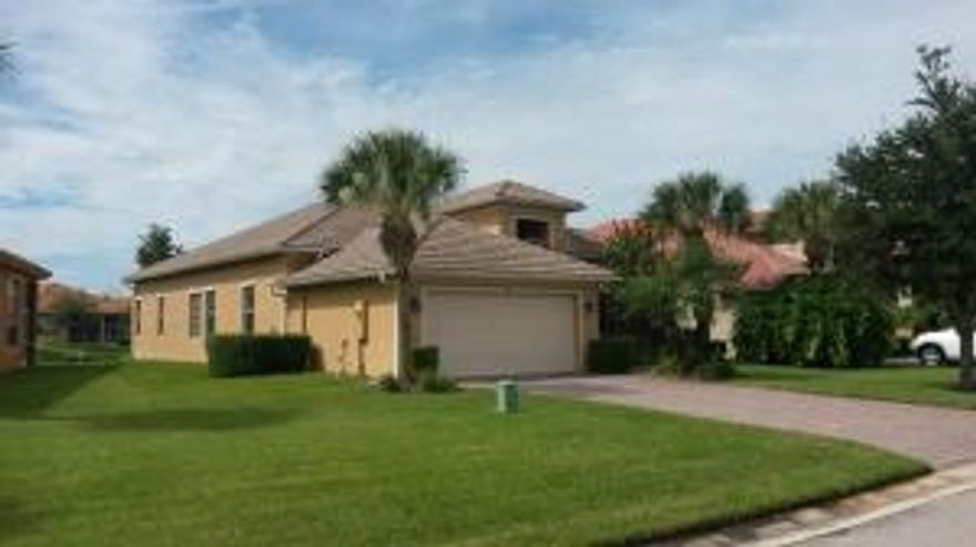 THIS BEAUTIFUL HOME HAS JUST BEEN PAINTED WITH NEW APPLIANCES AND CARPETING. IT HAS A DEN THAT MAY BE USED AS A 4TH BEDROOM. THE PROPERTY IS LOCATED ON A LAKE WITH A GREAT VIEW AND IS IN A GATED GOLF COURSE COMMUNITY THAT IS WELL LOCATED CLOSE TO SHOPPING, RESTAURANTS, HIGHWAYS, ETC. THIS IS A FANNIE MAE HOMEPATH PROPERTY.