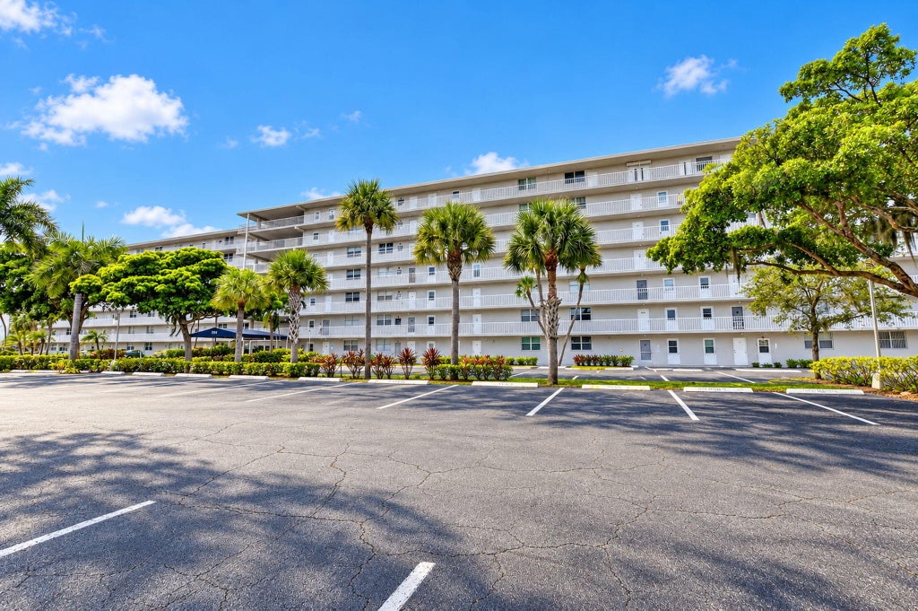 Photo of 5961 NW 2ND Avenue #210, Boca Raton, FL 33487 (MLS # B26092689)