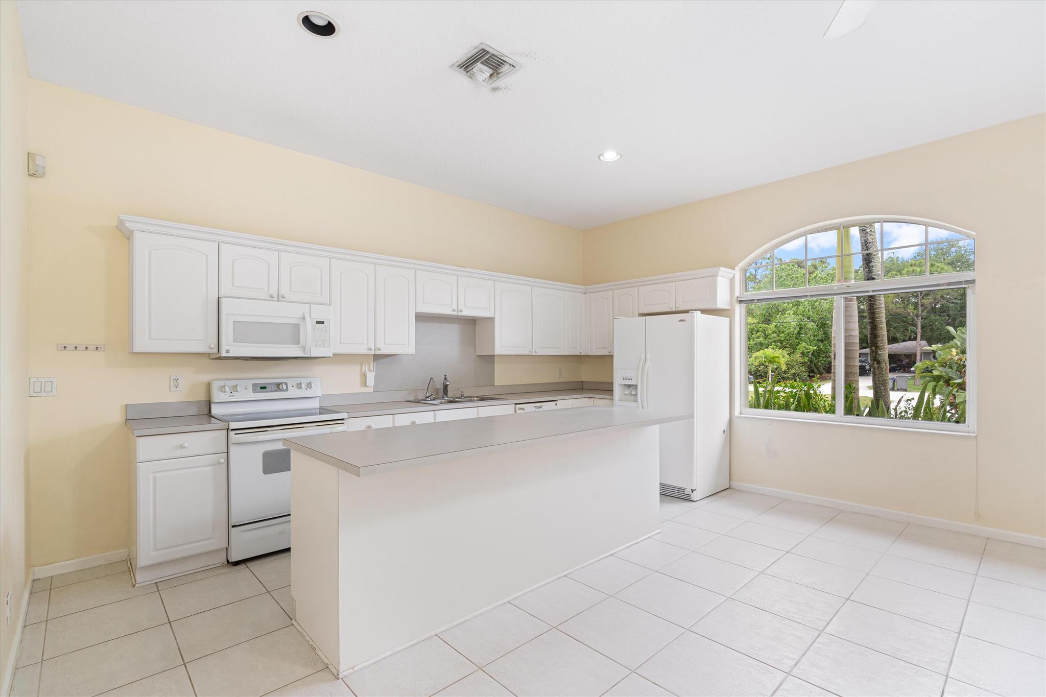 Palm Beach Country Estates - Residential