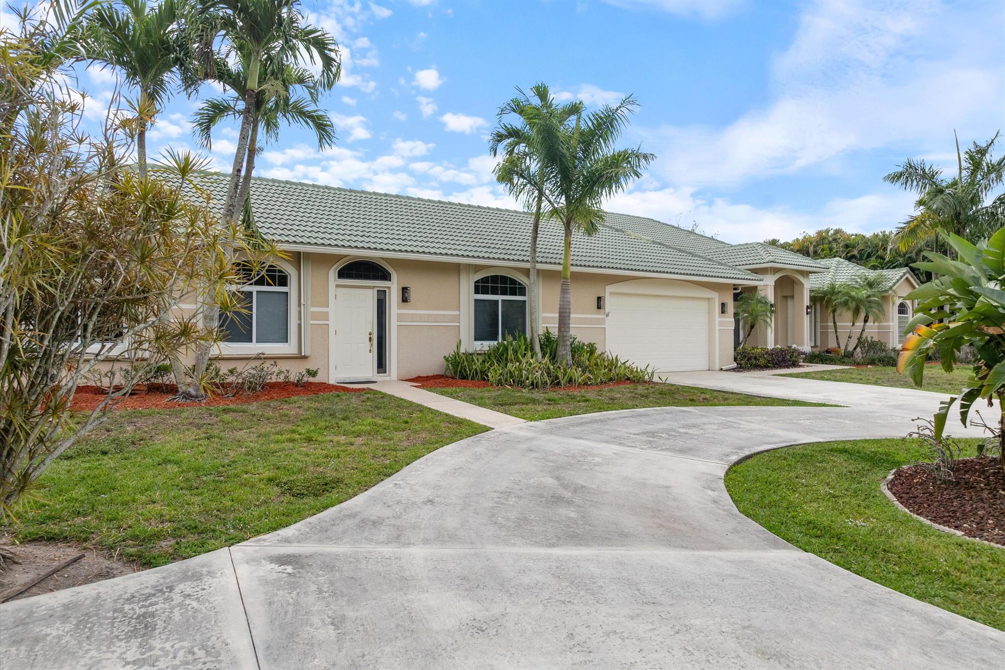 Palm Beach Country Estates - Residential