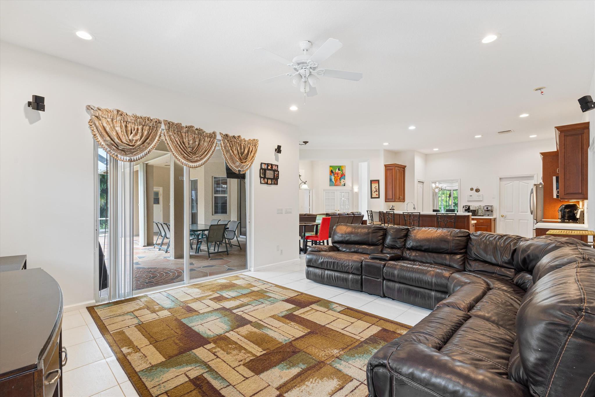 Palm Beach Country Estates - Residential