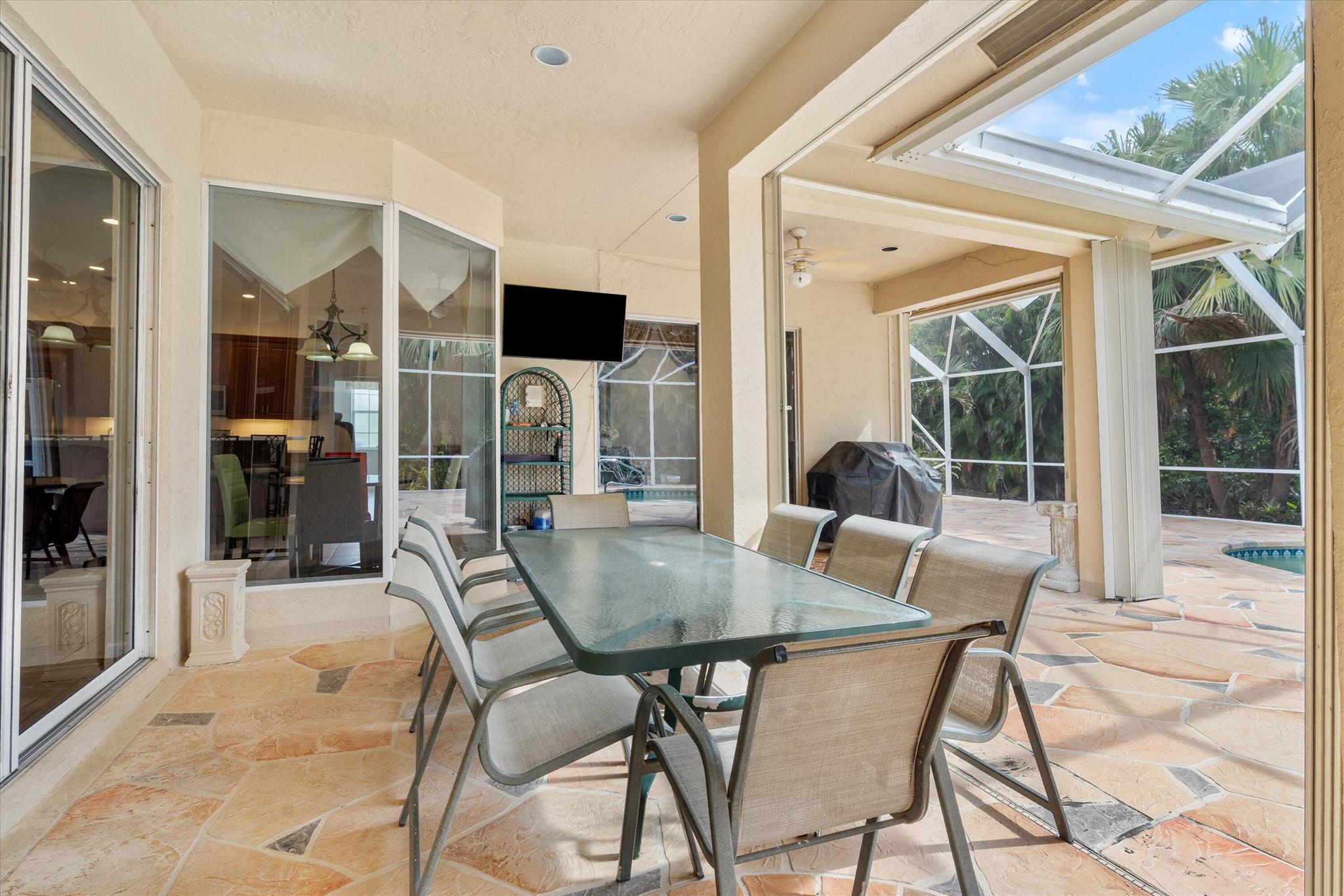 Palm Beach Country Estates - Residential