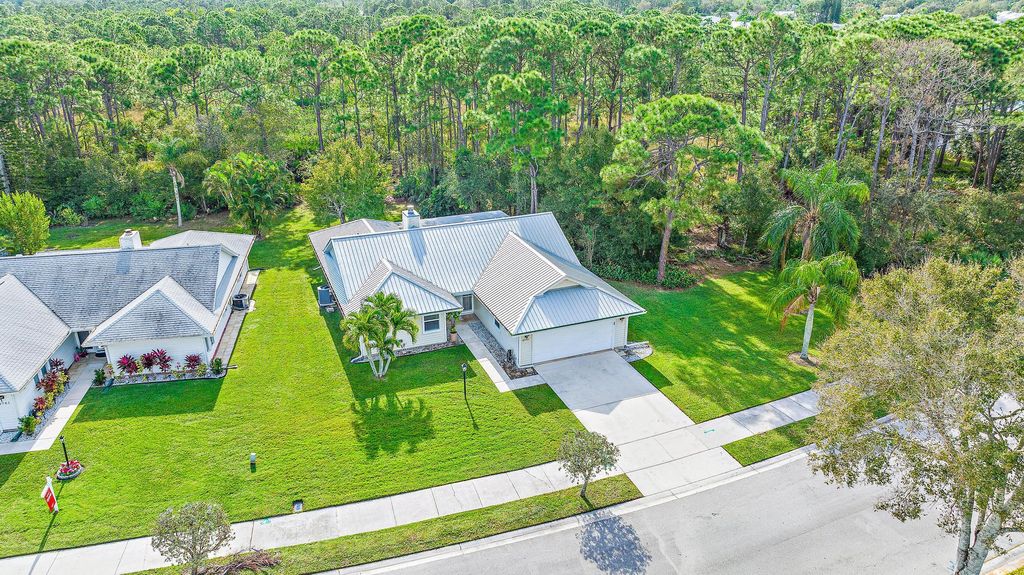Photo of 6771 SE Lillian Court, Stuart, FL 34997 (MLS # R10944511)