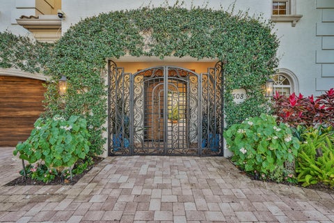 Tiny photo for 2508 Mizner Lake Court, Wellington, FL 33414 (MLS # B26068560)