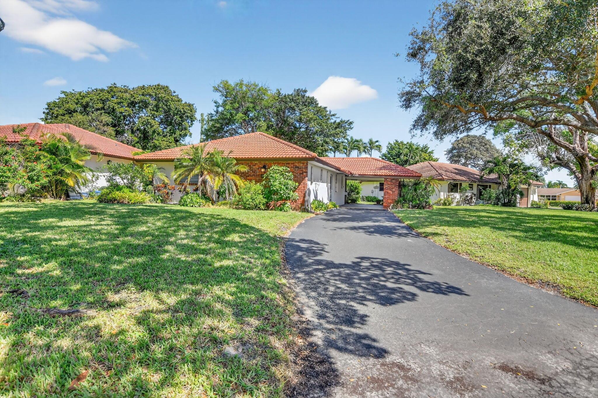 KNOB HILL - Residential