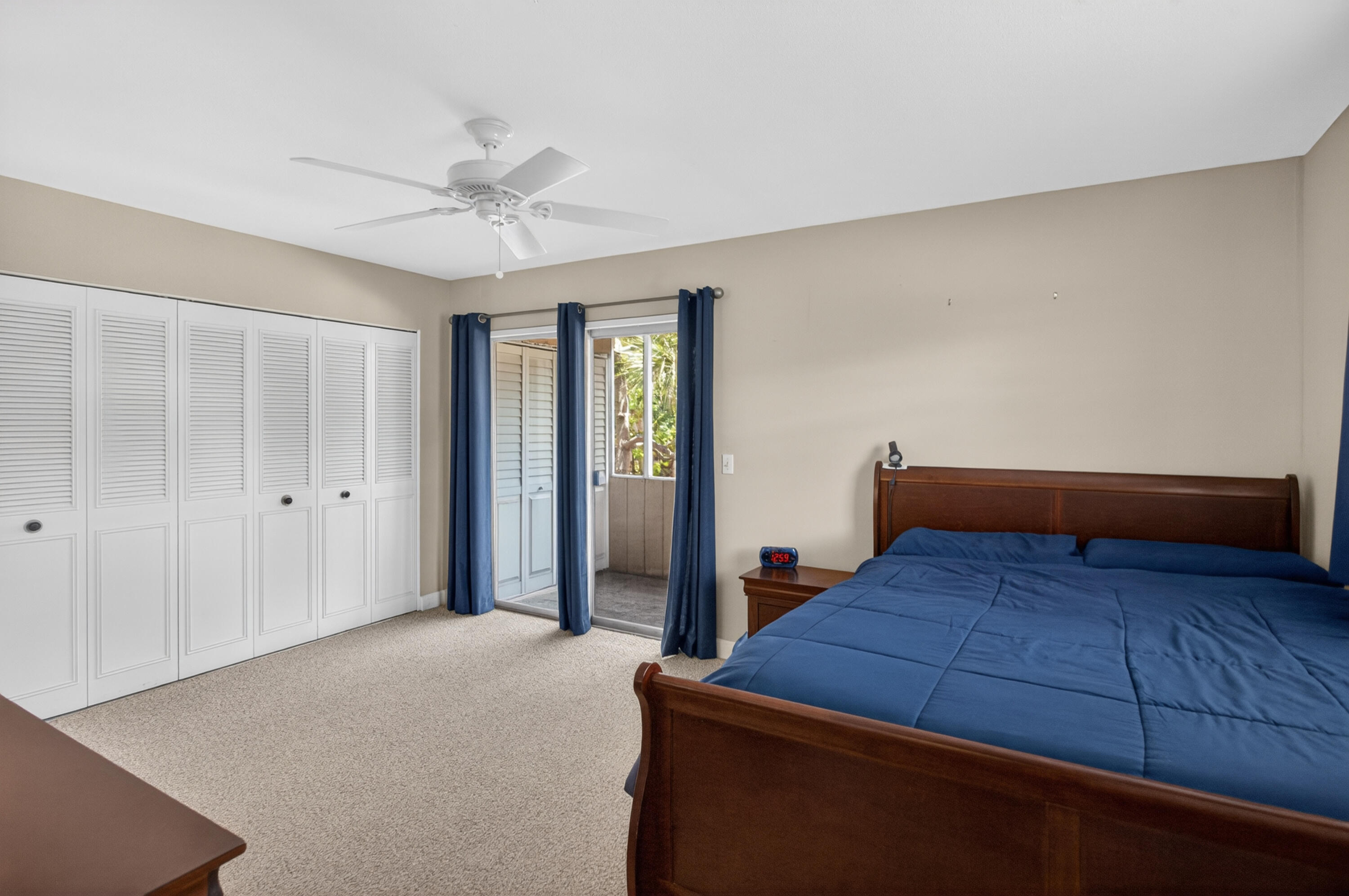 KINGS POINT FLANDERS CONDOS - Residential