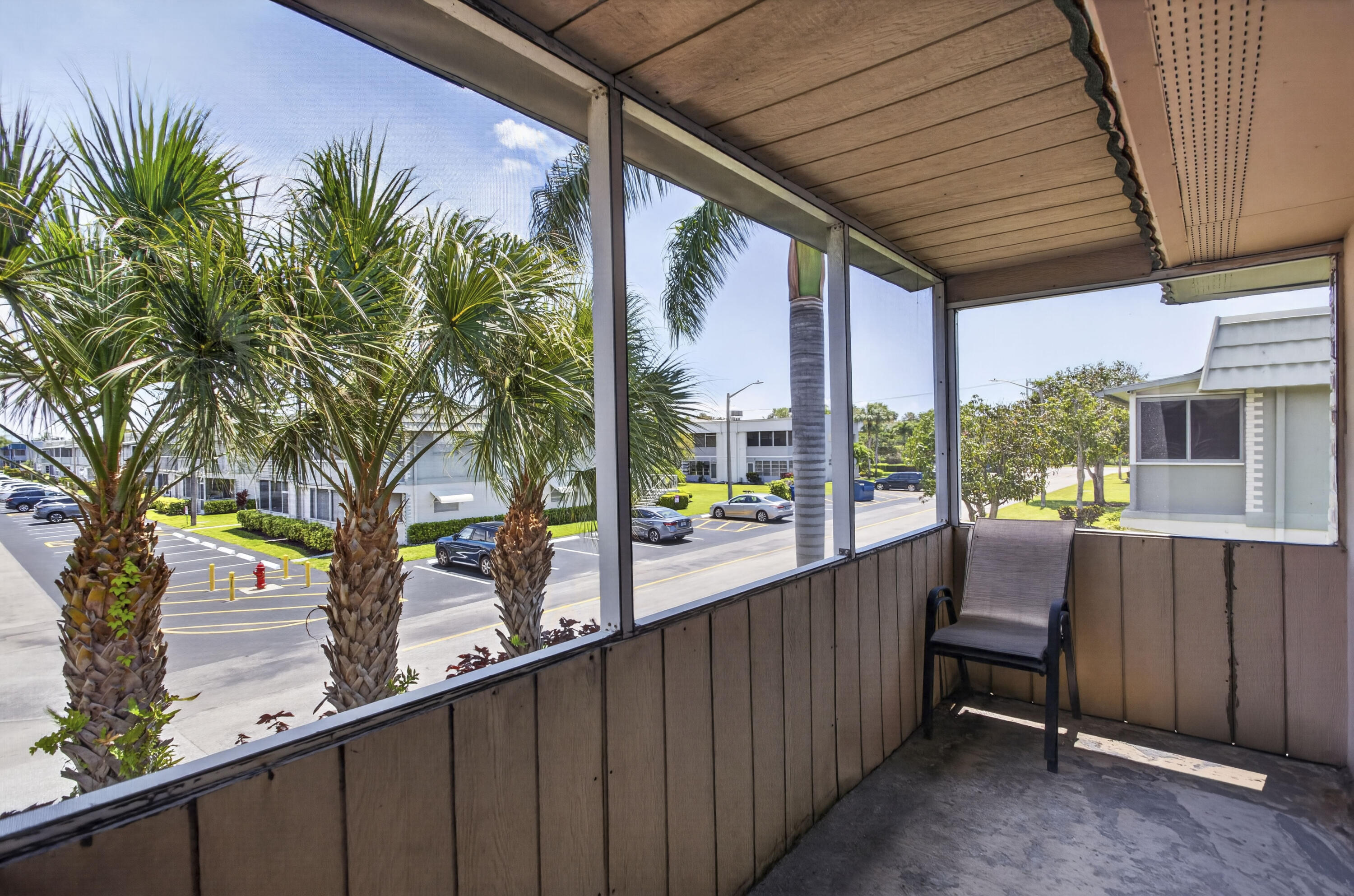 KINGS POINT FLANDERS CONDOS - Residential