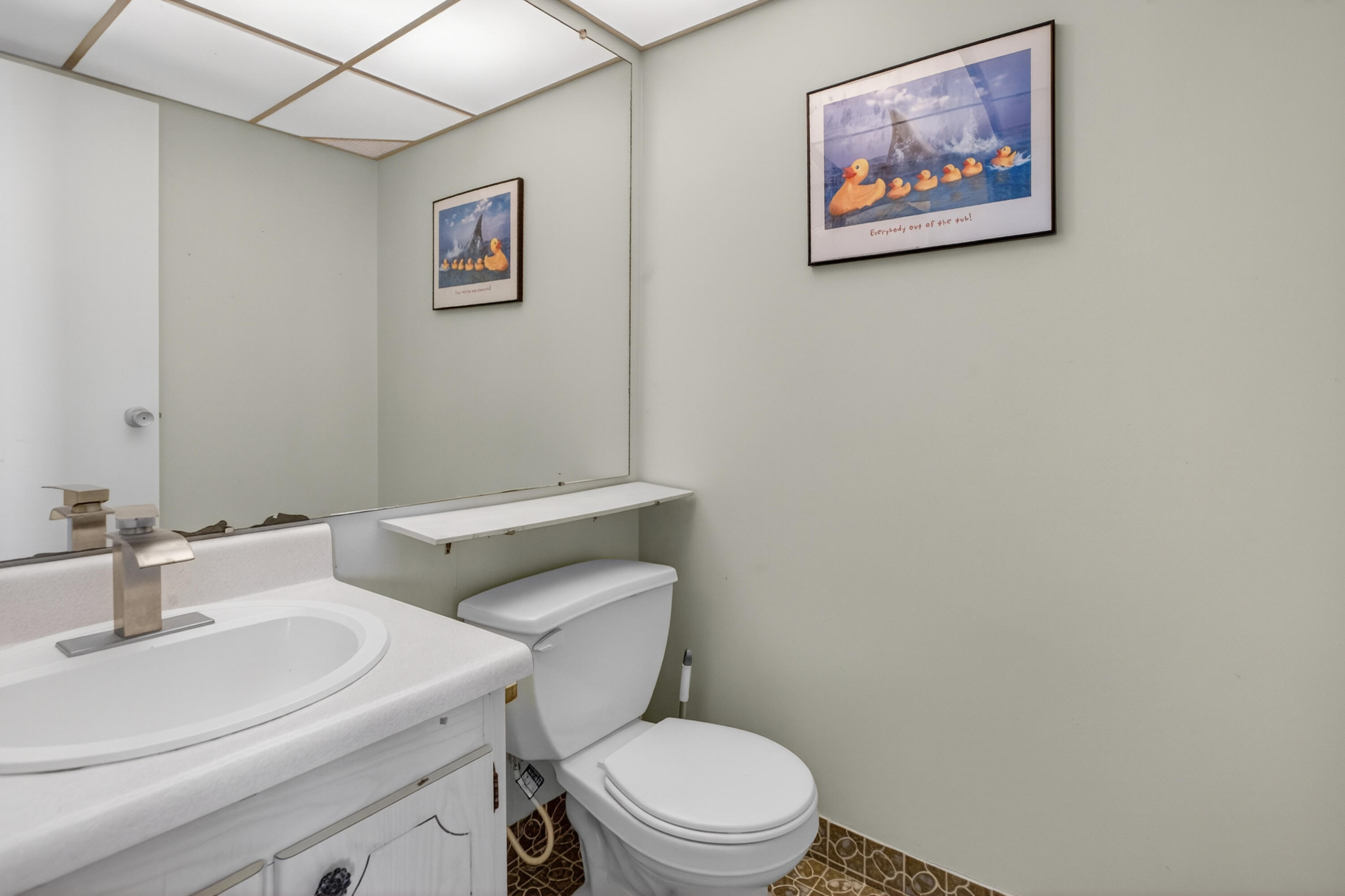 KINGS POINT FLANDERS CONDOS - Residential