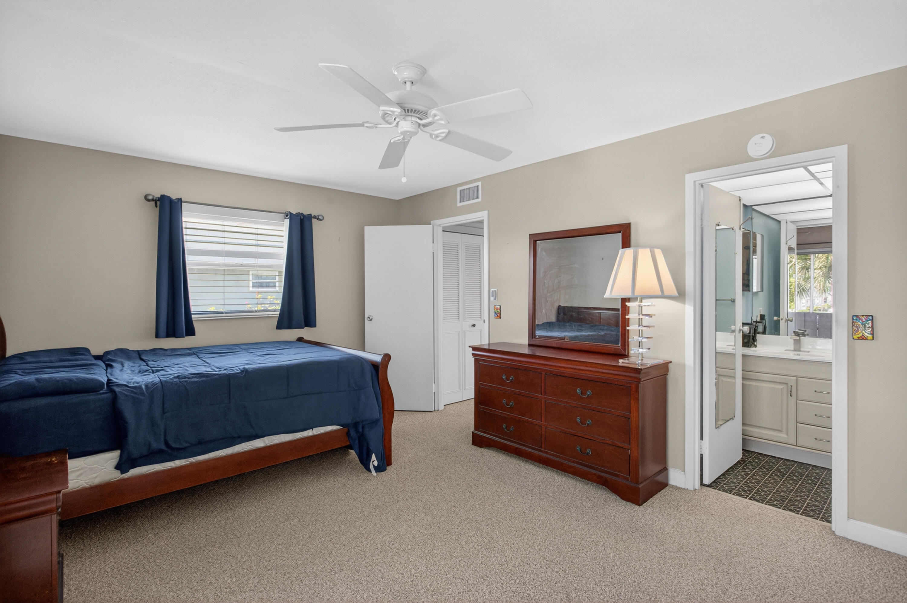 KINGS POINT FLANDERS CONDOS - Residential