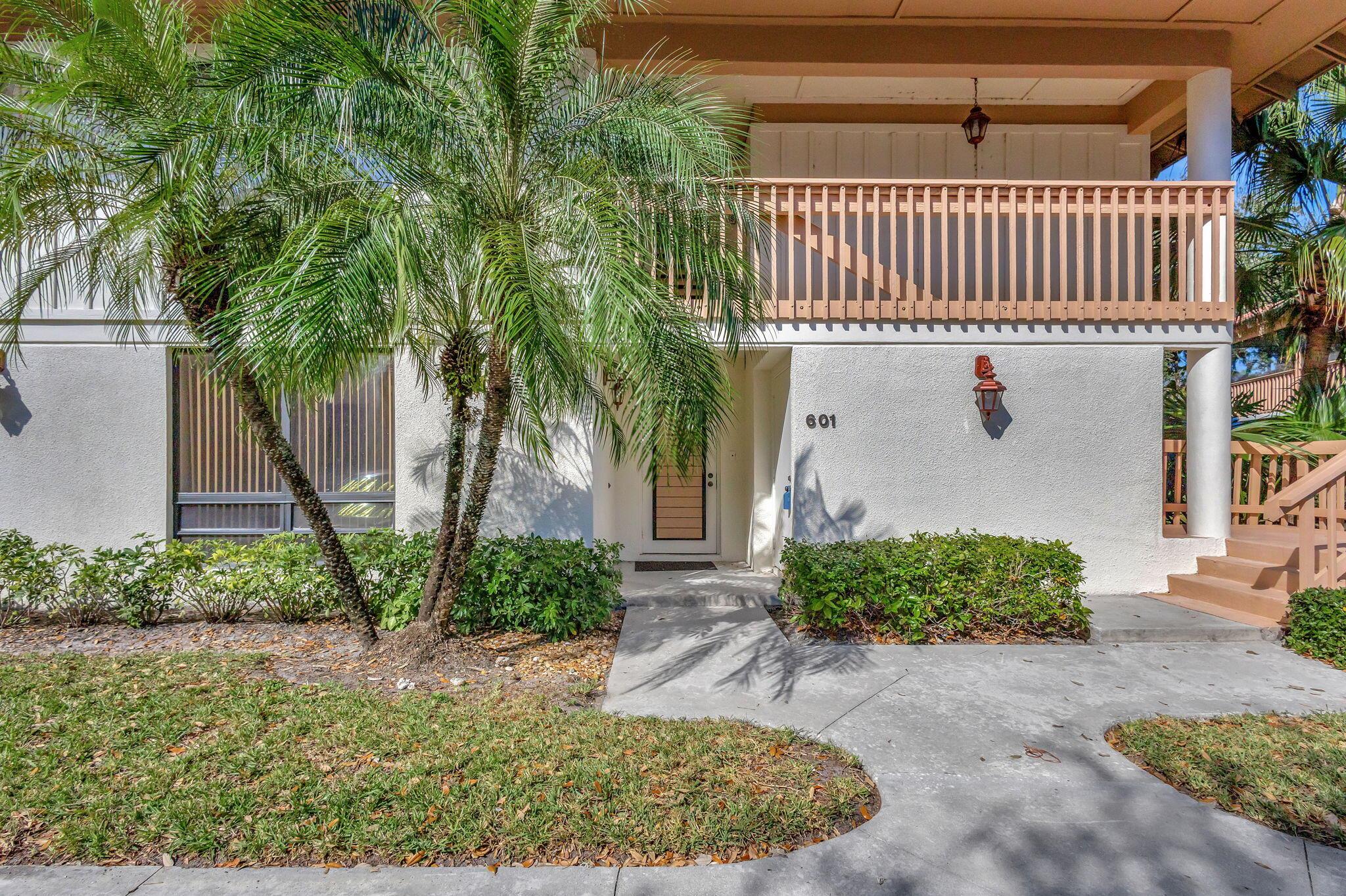 Wonderful annual rental opportunity just hit the market in Golf Villas, PGA National! This first-floor corner-unit condo boasts two-bedrooms, two-bathrooms, and is move-in ready! Enjoy the screened in, wrap-around patio perfect for your lounging needs. Washer and dryer in unit. Golf Villas includes two community pools for residents to enjoy.