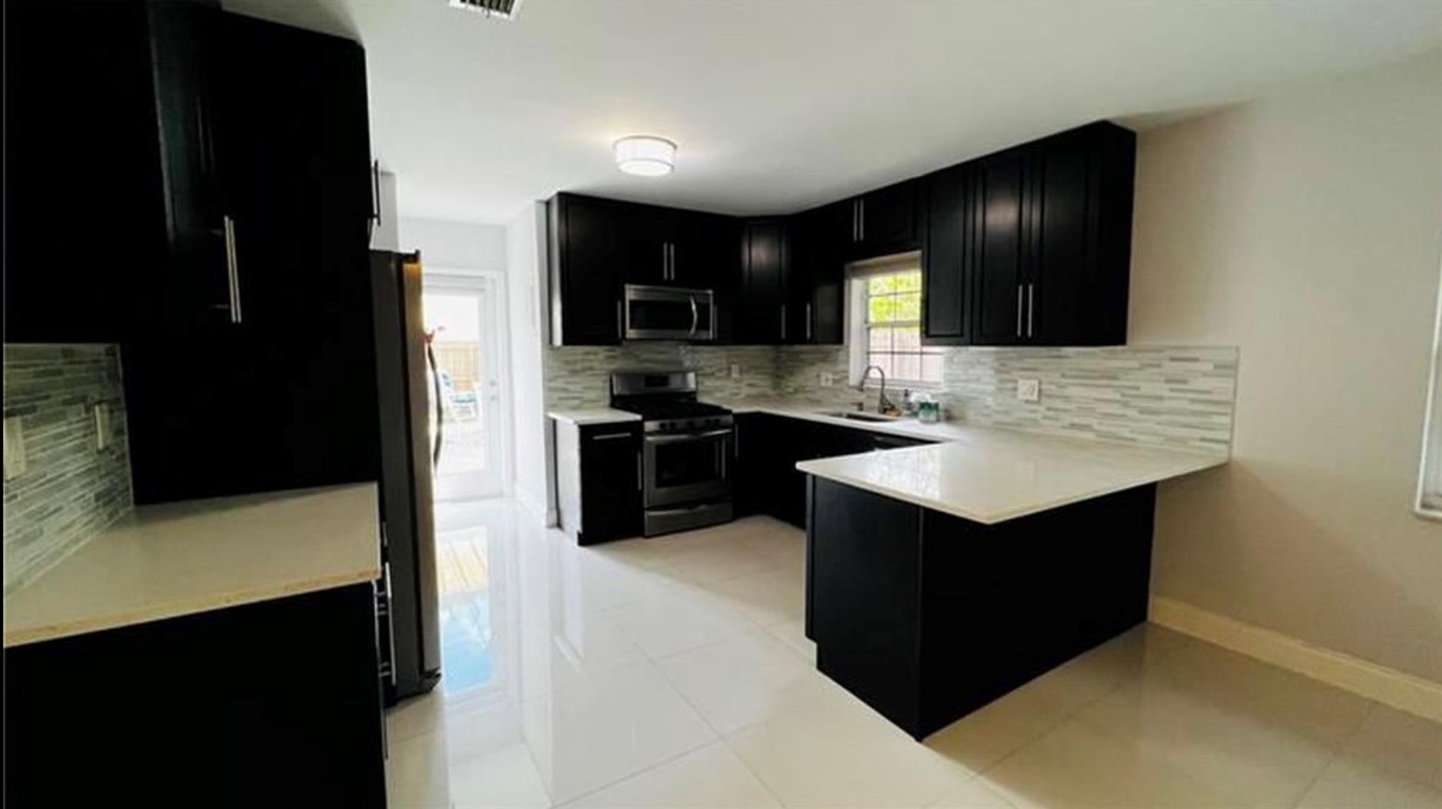 Sailboat Bend - Residential Lease