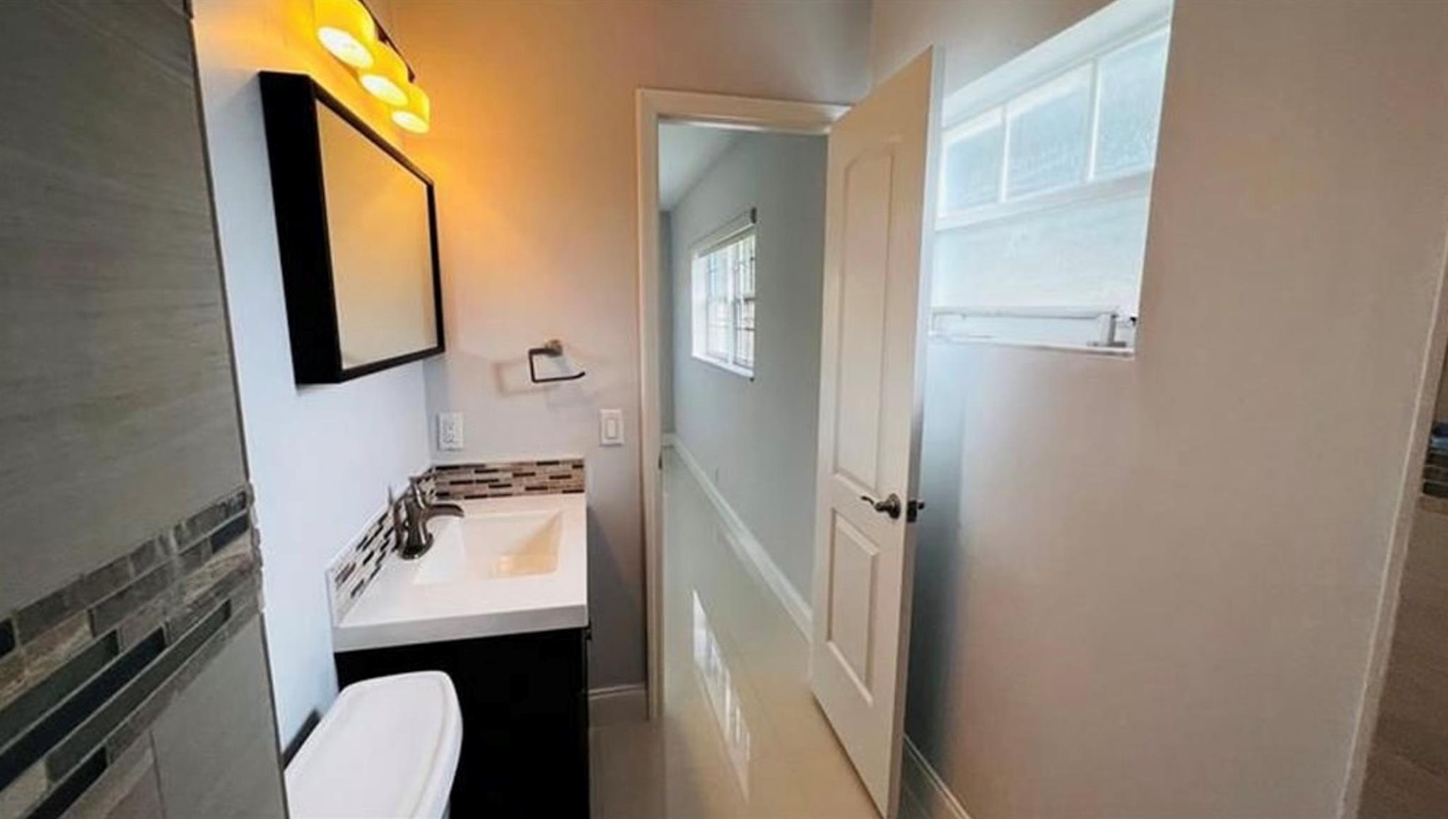 Sailboat Bend - Residential Lease