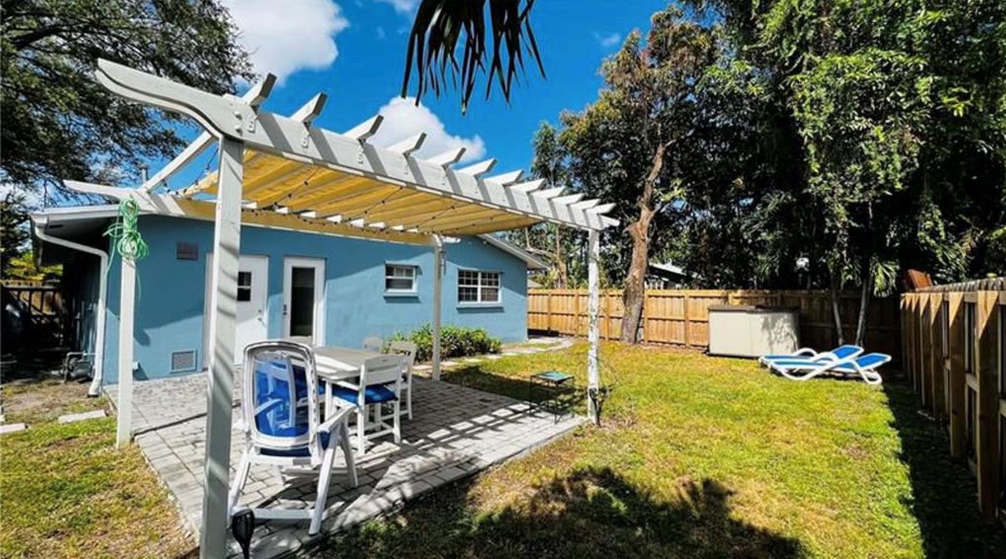 Sailboat Bend - Residential Lease