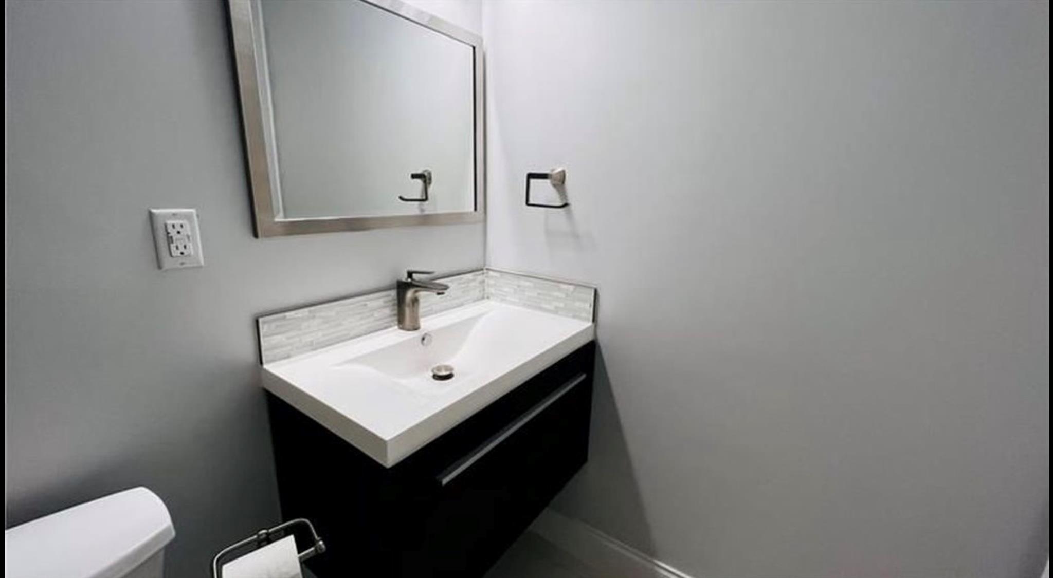 Sailboat Bend - Residential Lease