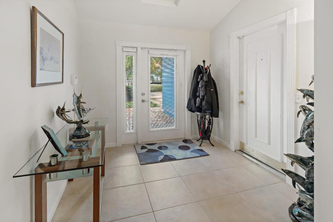 1319 SW Dyer Point Road