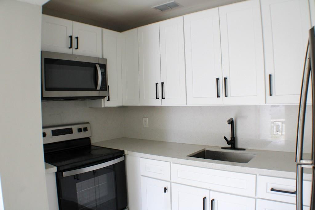 Lauderdale 2-9 D - Residential Lease