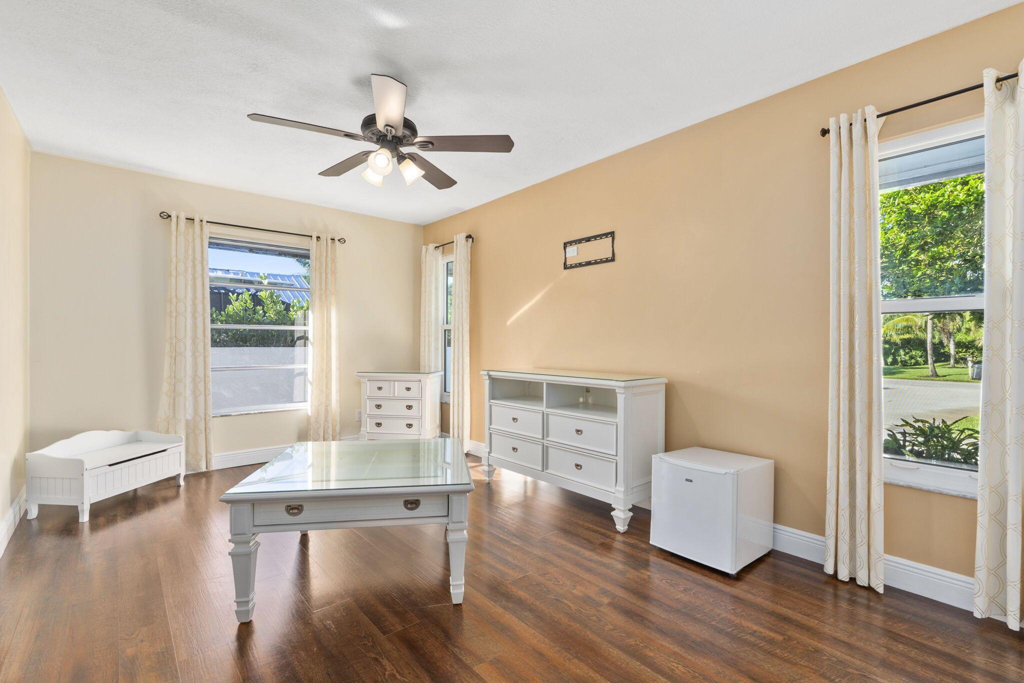 B L STEINBERG DEVELOPMENT - Residential